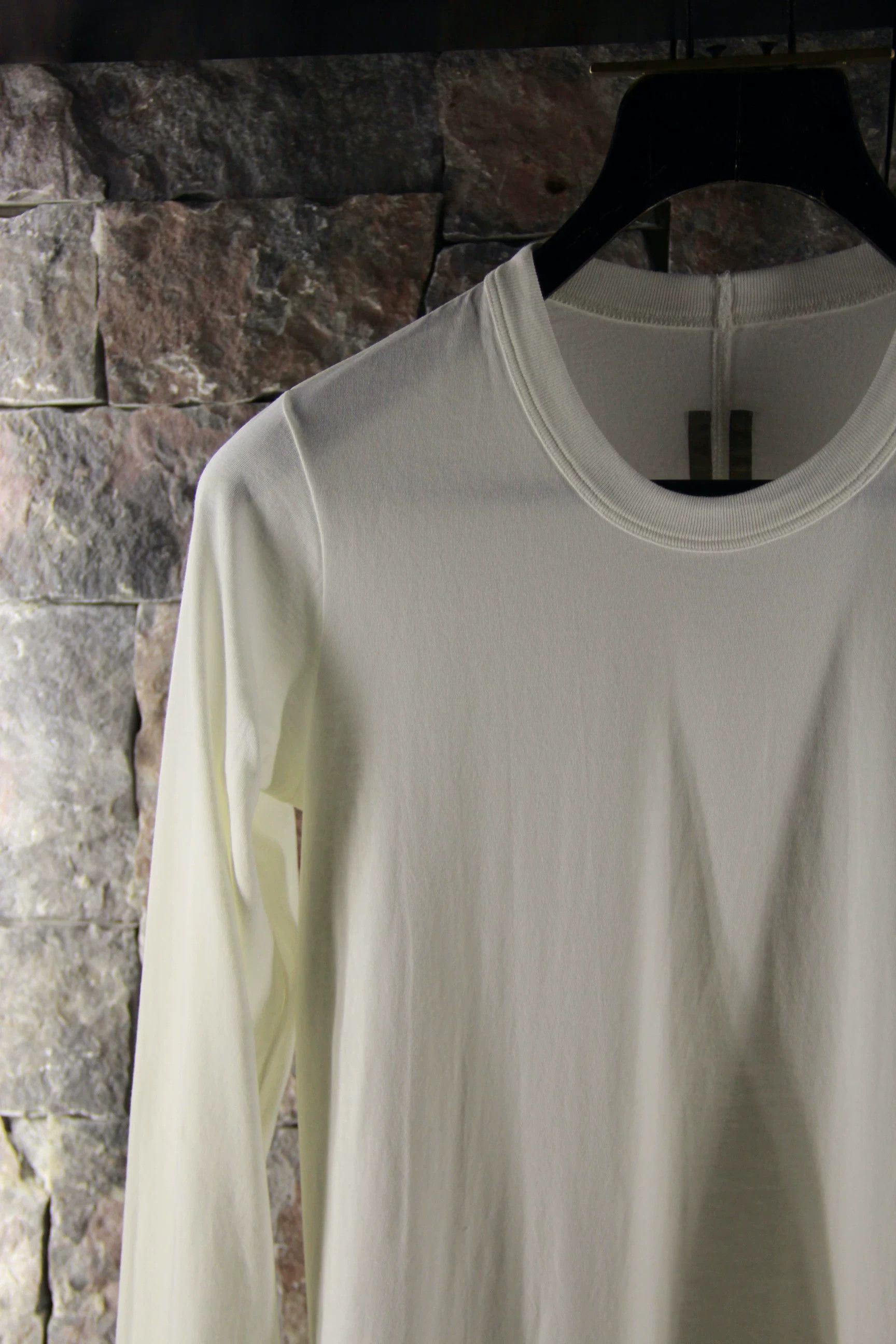 Rick Owens Rick Owens White Long Sleeve Shirts Men s Size US S / EU 44-46 / 1 - 3 Thumbnail