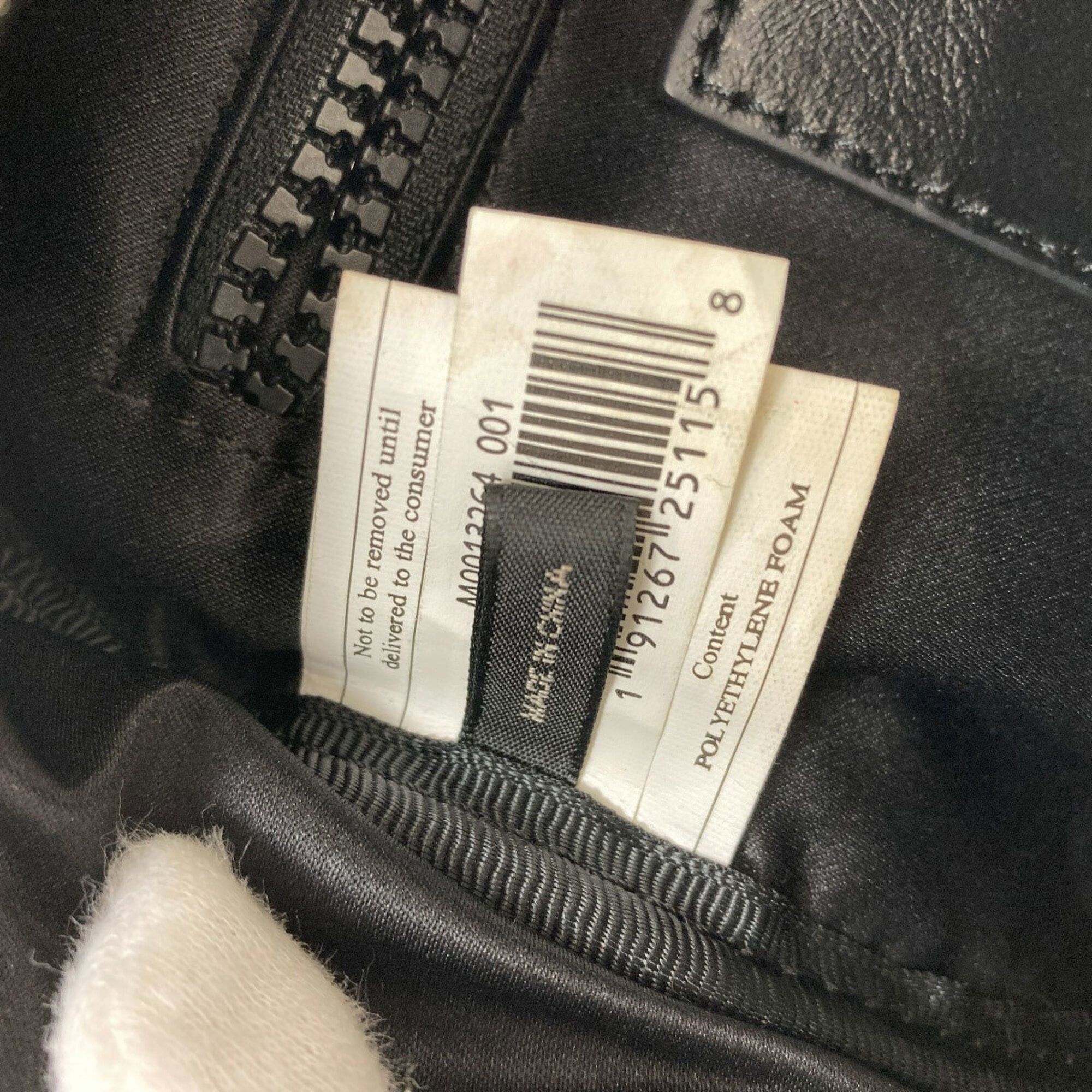 Marc Jacobs Marc Jacobs Logo Backpack/Daypack Leather Bag for Women Size ONE SIZE - 7 Thumbnail