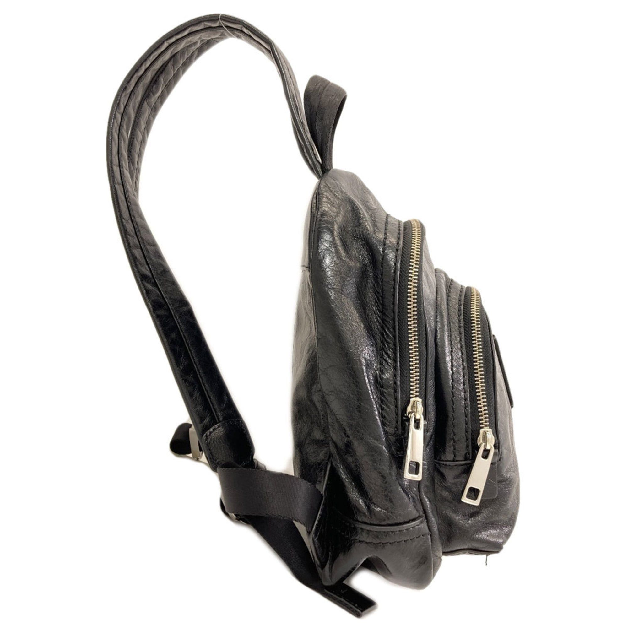 Marc Jacobs Marc Jacobs Logo Backpack/Daypack Leather Bag for Women Size ONE SIZE - 3 Thumbnail