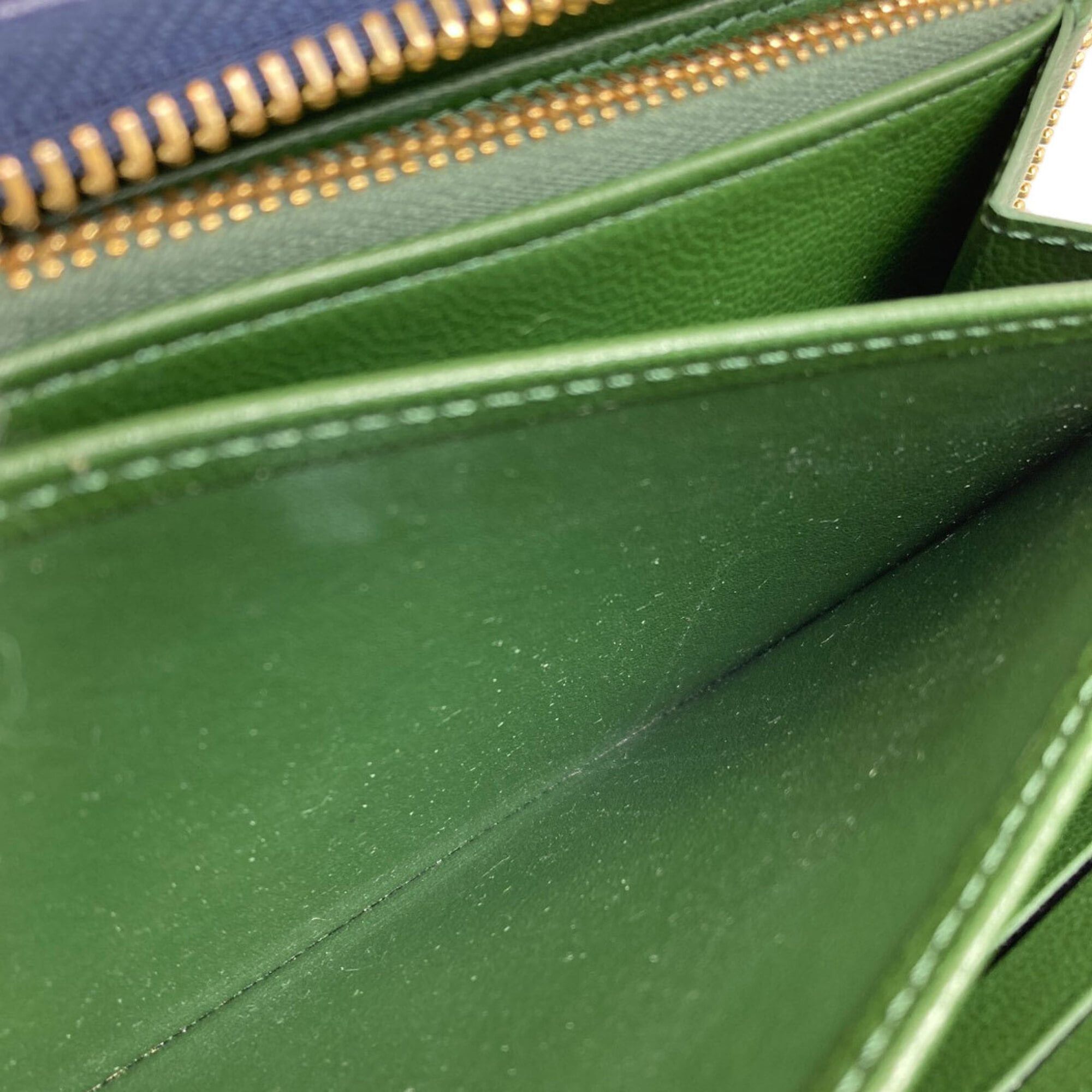 Louis Vuitton Louis Vuitton M82642 Coussin Zippy Wallet Long (with coin purse) Calfskin Women's LOUIS VUITTON Size ONE SIZE - 8 Thumbnail
