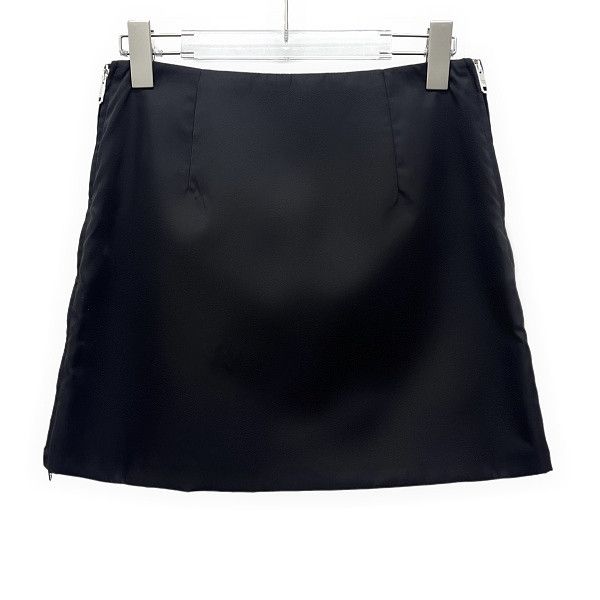 Prada Prada Beaded Logo Re-Nylon Mini Skirt Size 38 Size 26" / US 2 / IT 38 - 2 Thumbnail