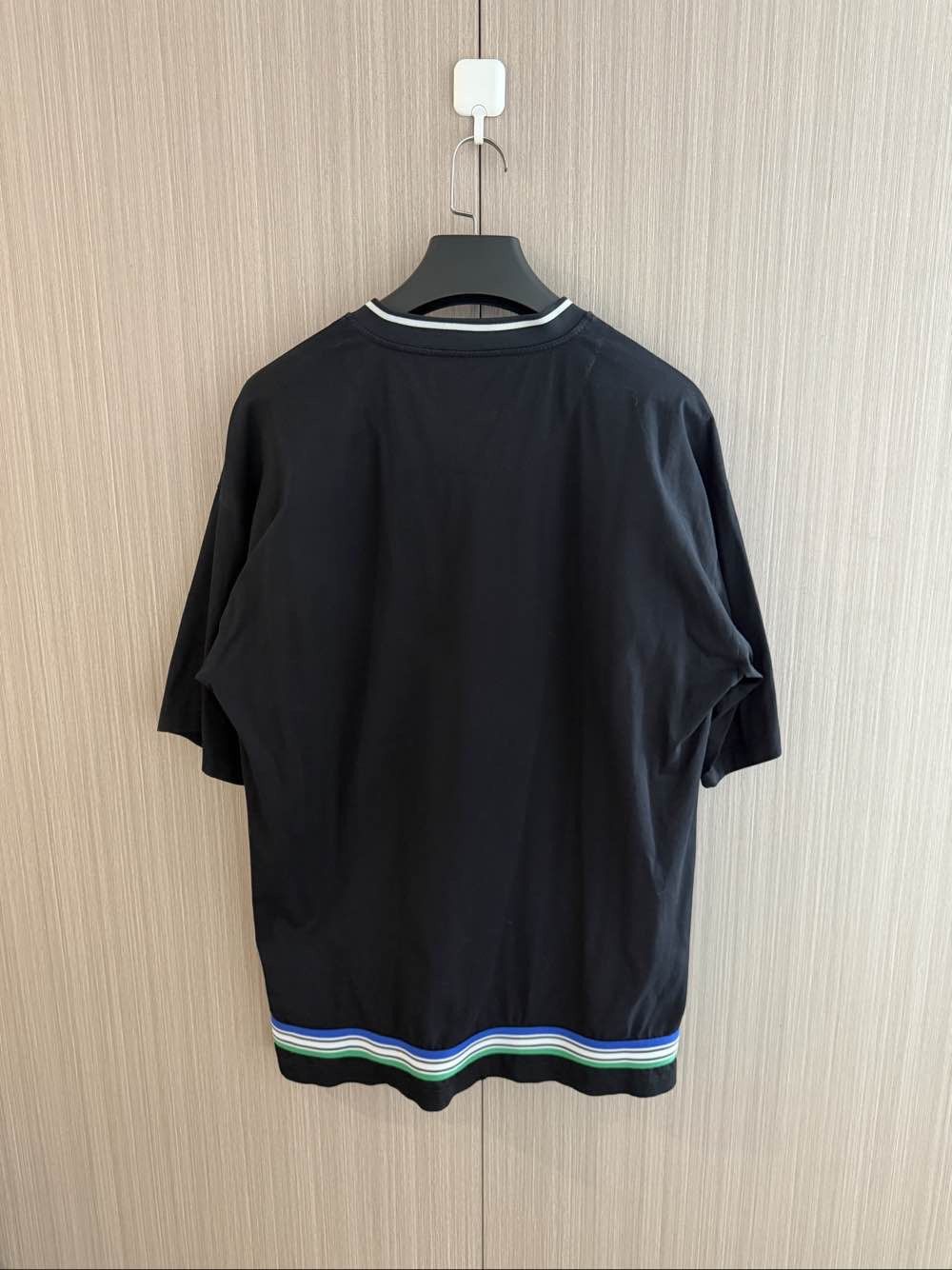 Prada Prada Contrast Trim V-Neck T-Shirt XXL Size US XXL / EU 58 / 5 - 2 Thumbnail