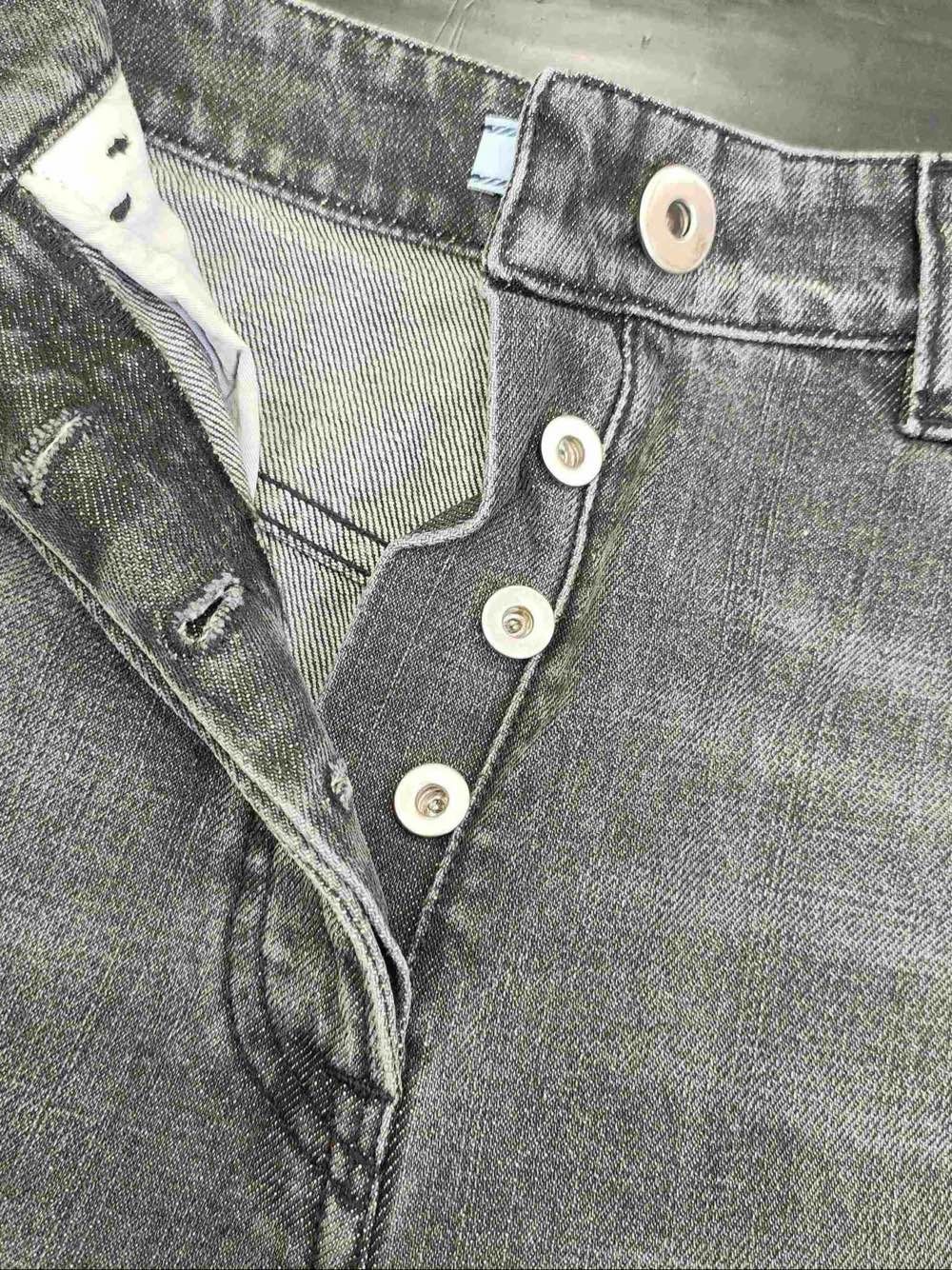 Prada Prada Logo Patch Denim Jeans Size US 26 Size US 26 / EU 42 - 5 Thumbnail