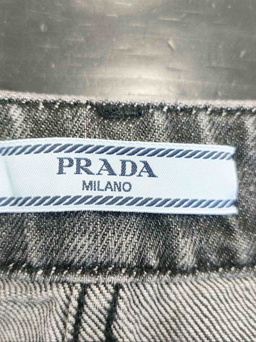 Prada Prada Logo Patch Denim Jeans Size US 26 Size US 26 / EU 42 - 3 Thumbnail