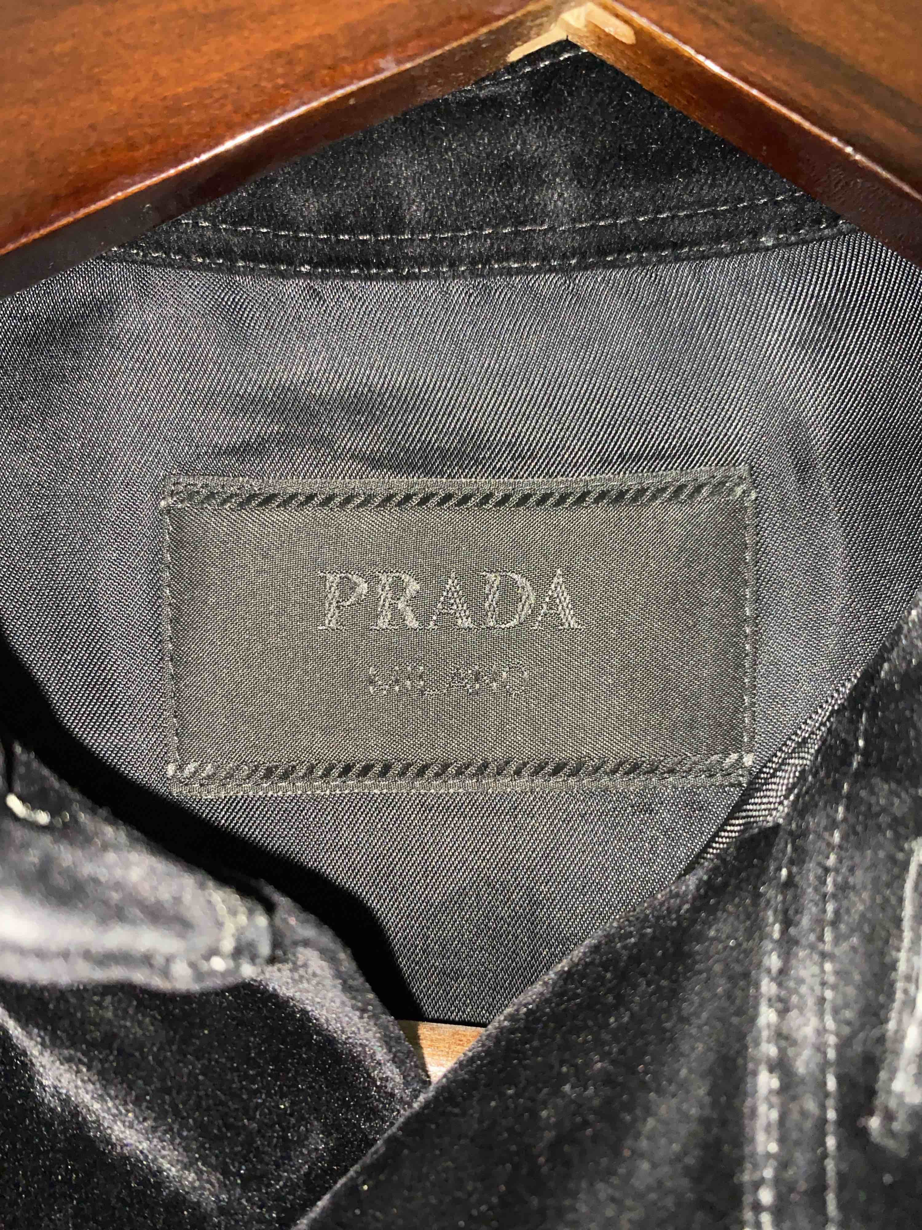 Prada Prada Velvet Logo Plaque Shirt Size M Size US M / EU 48-50 / 2 - 3 Thumbnail