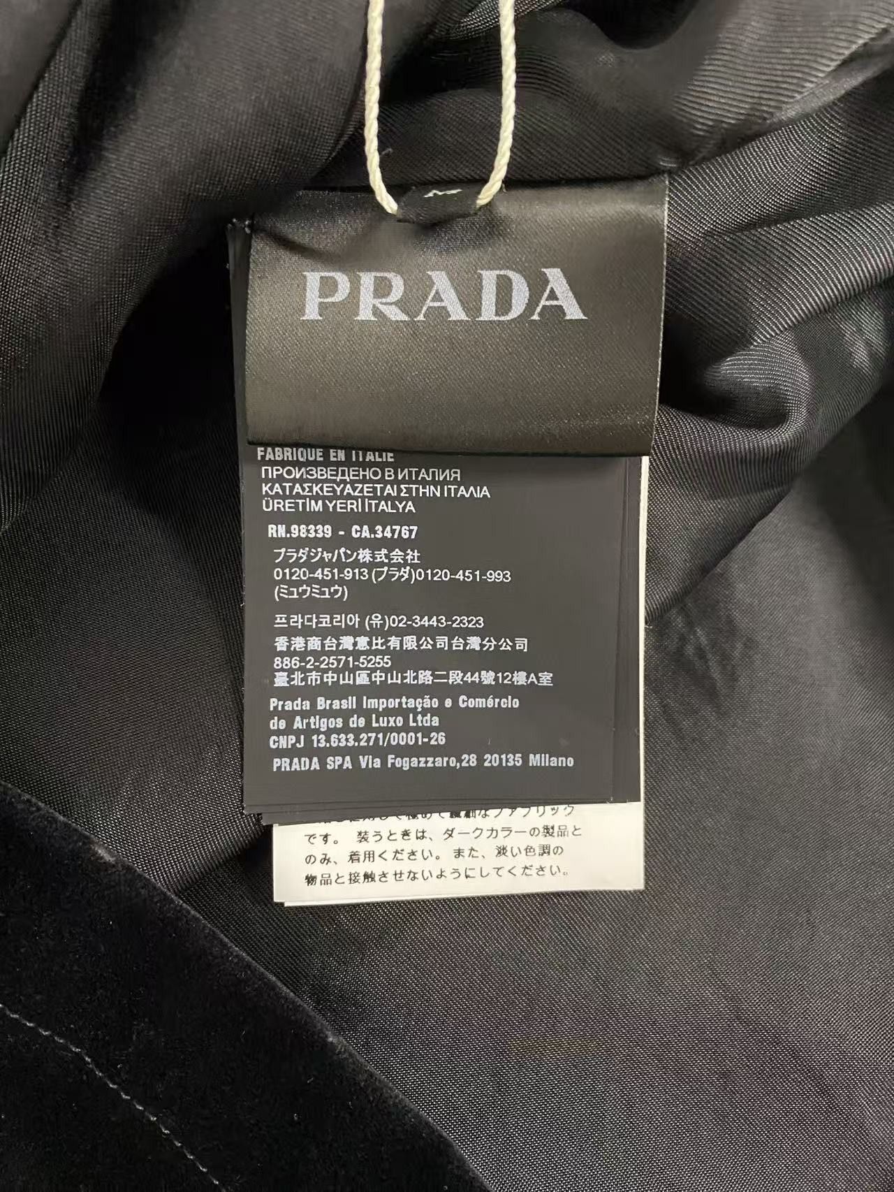 Prada Prada Triangle Logo Button Up Shirt Size M Size US M / EU 48-50 / 2 - 4 Thumbnail