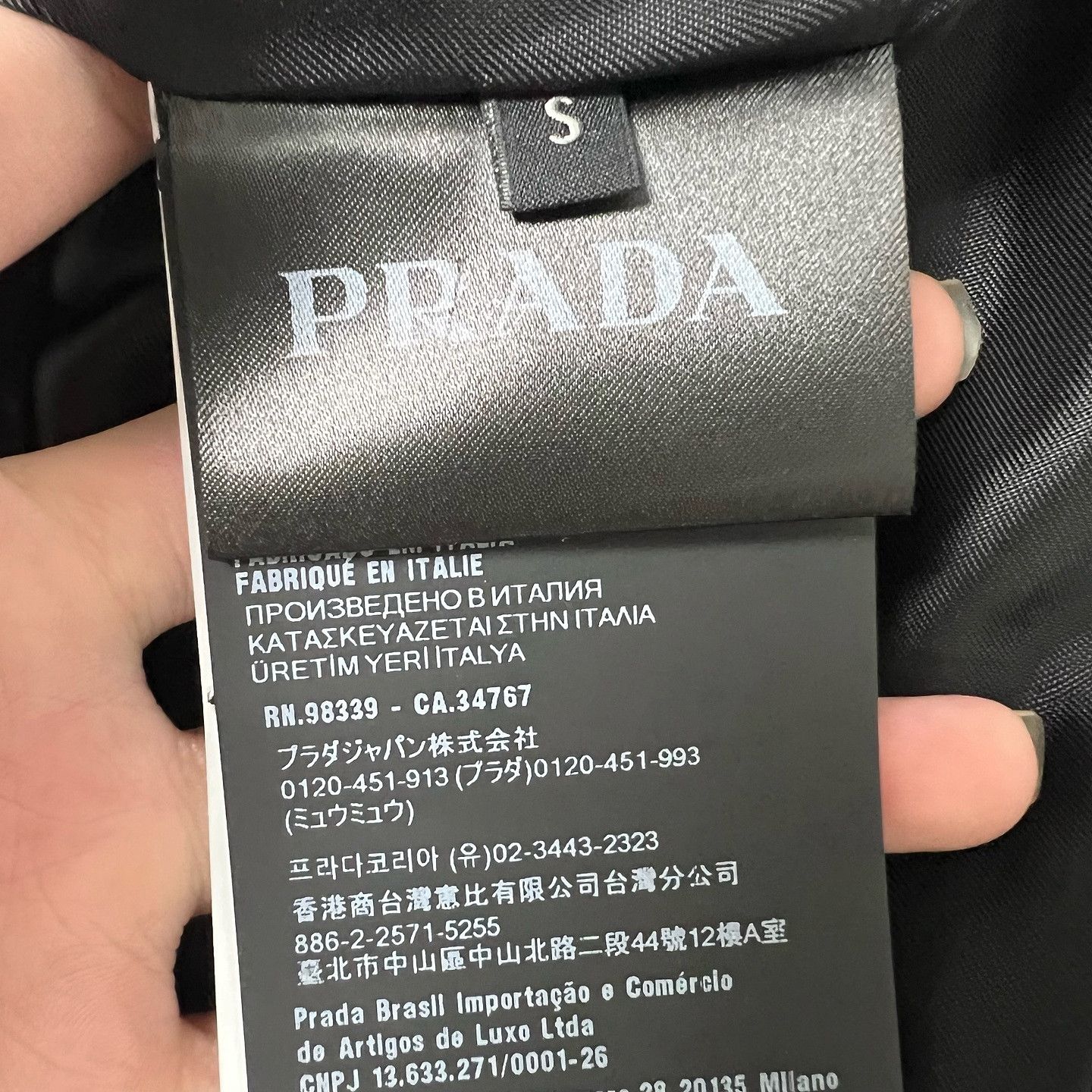 Prada Prada Velvet Logo Patch Shirt Black Size S Size US S / EU 44-46 / 1 - 4 Thumbnail