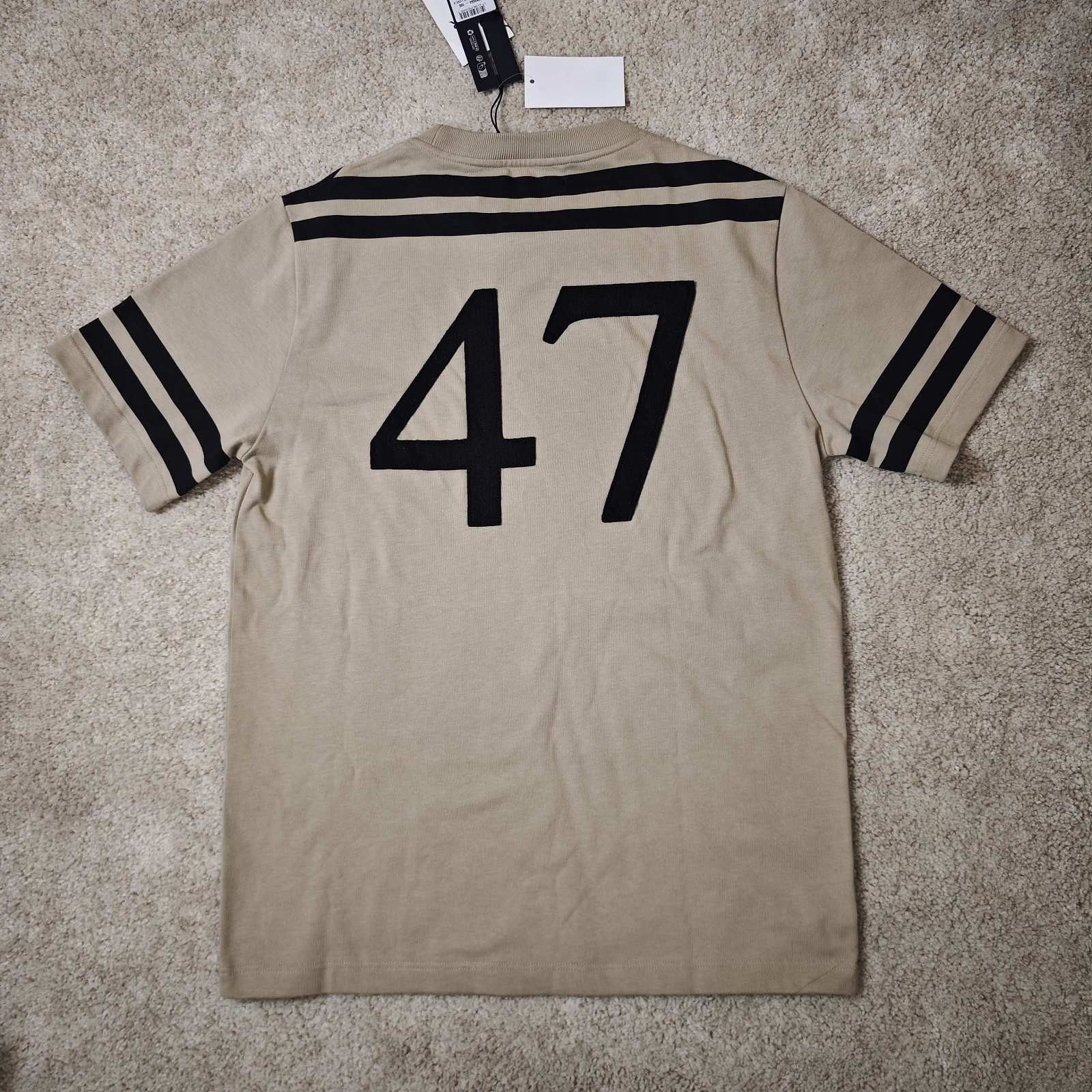 Dior Dior Logo Graphic T-Shirt Size S Size US S / EU 44-46 / 1 - 2 Thumbnail