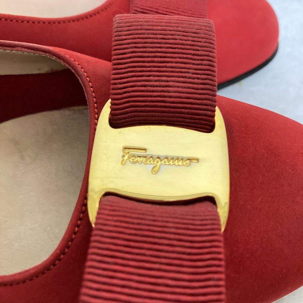 Salvatore Ferragamo Salvatore Ferragamo Salvatore Ferragamo Suede Vara Pumps Leather Shoes DUTY FREE for USA Size ONE SIZE - 8 Thumbnail