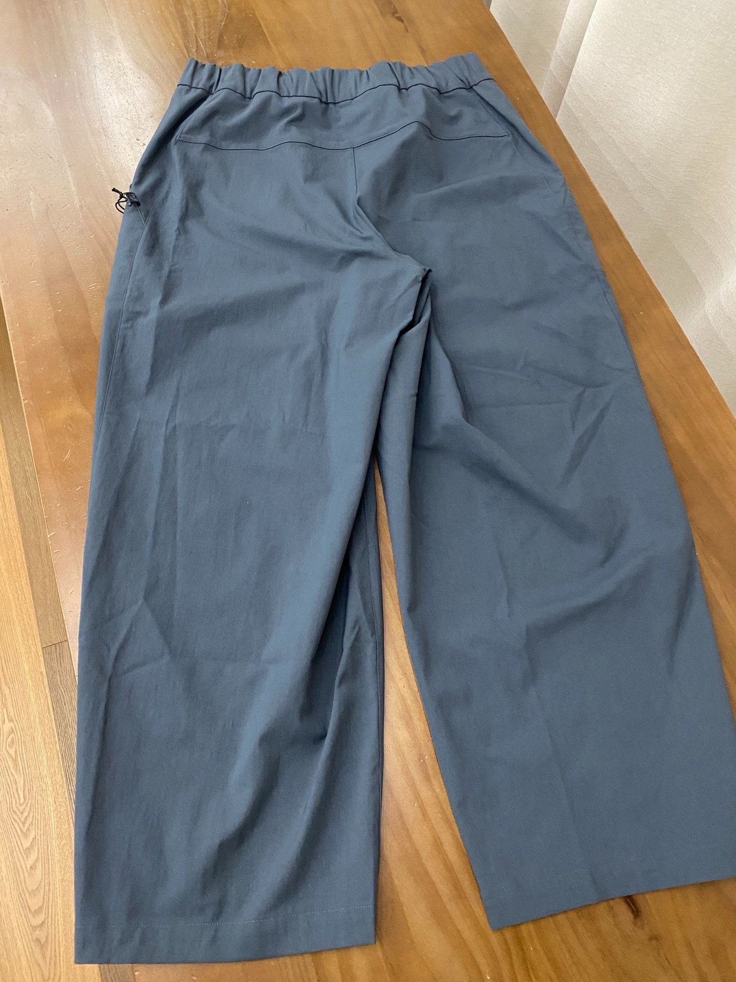 Lululemon Lululemon Women's Loose Wide-Leg Pants Size 31" - 5 Thumbnail