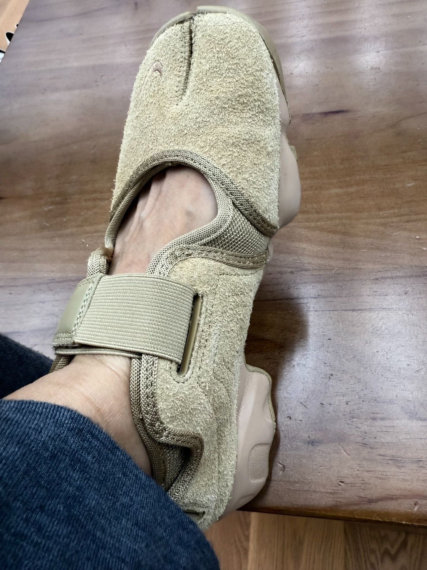 Nike Nike Toe-Separated Shoes Size US 7.5 / EU 40-41 - 8 Thumbnail