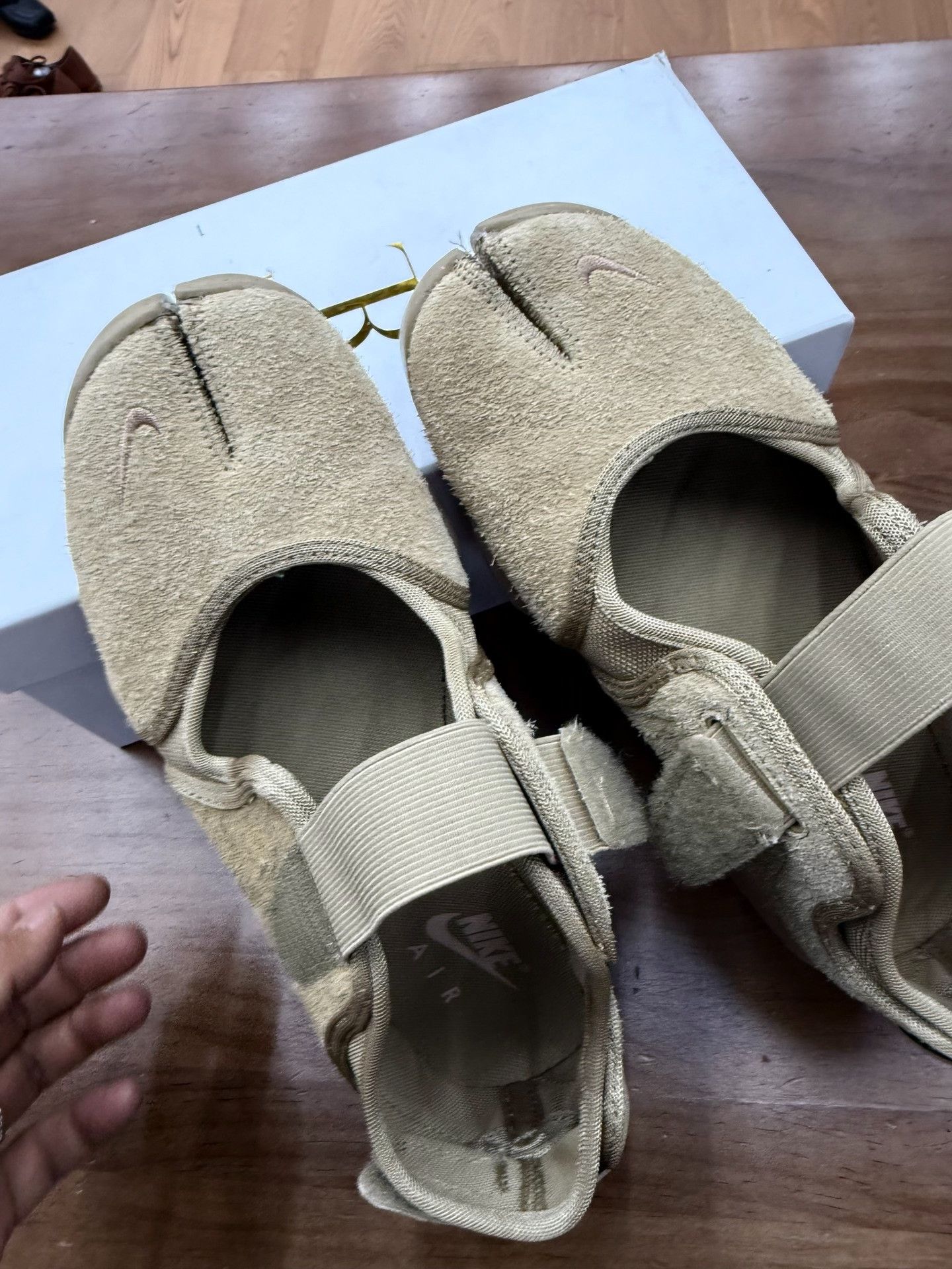 Nike Nike Toe-Separated Shoes Size US 7.5 / EU 40-41 - 2 Thumbnail