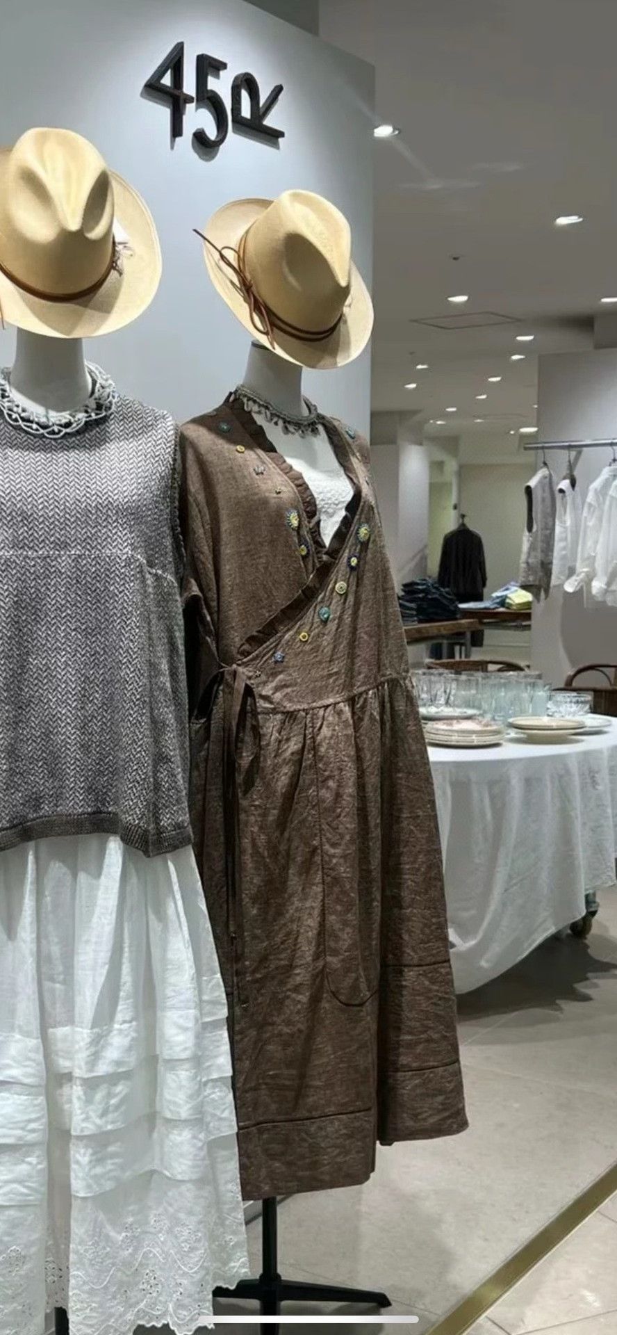 45rpm 45R Brown Indian Linen Embroidered Dress Size M / US 6-8 / IT 42-44 - 5 Thumbnail