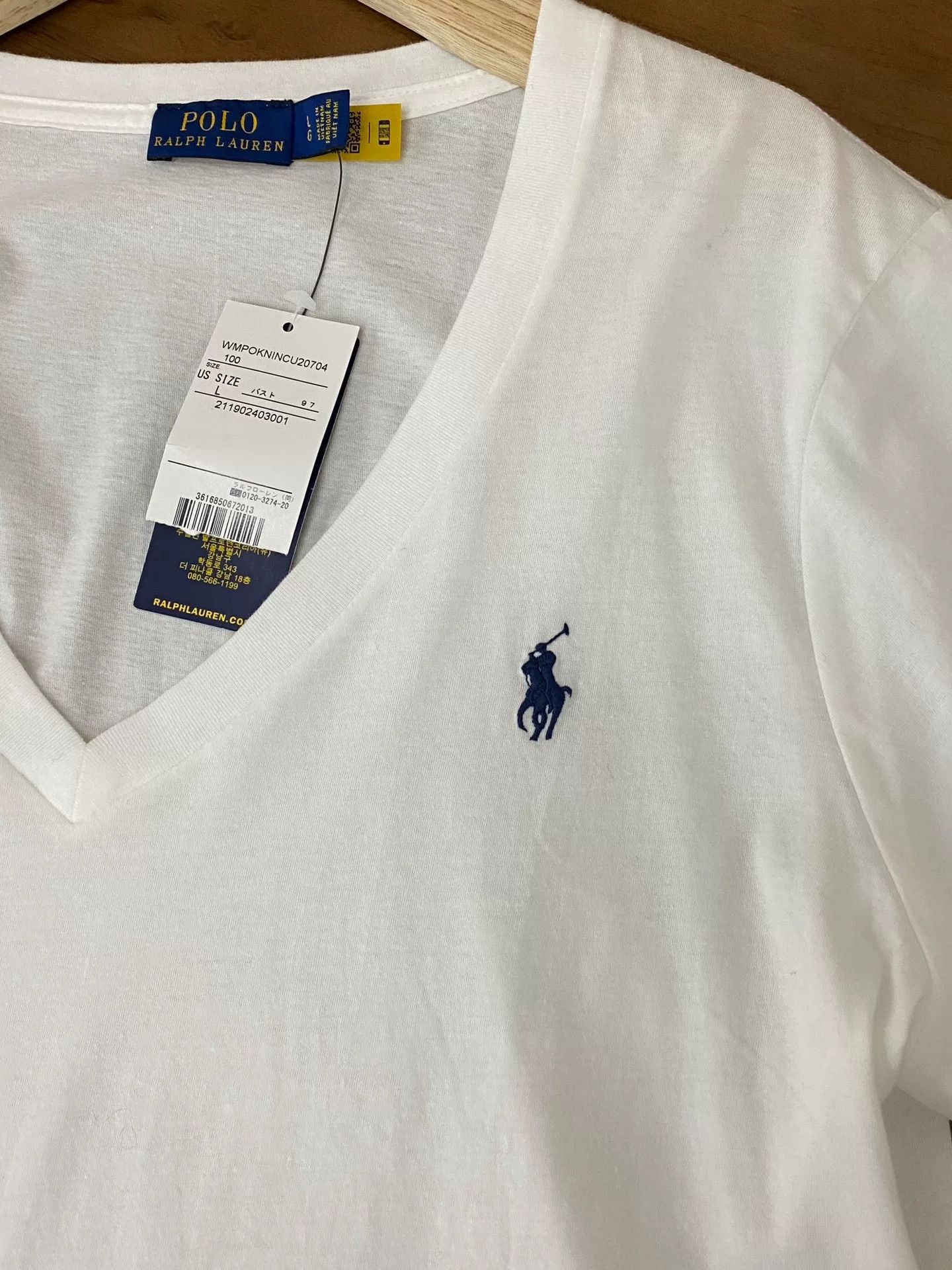 Ralph Lauren Ralph Lauren Classic V-Neck Cotton T-Shirt Size L / US 10 / IT 46 - 2 Thumbnail