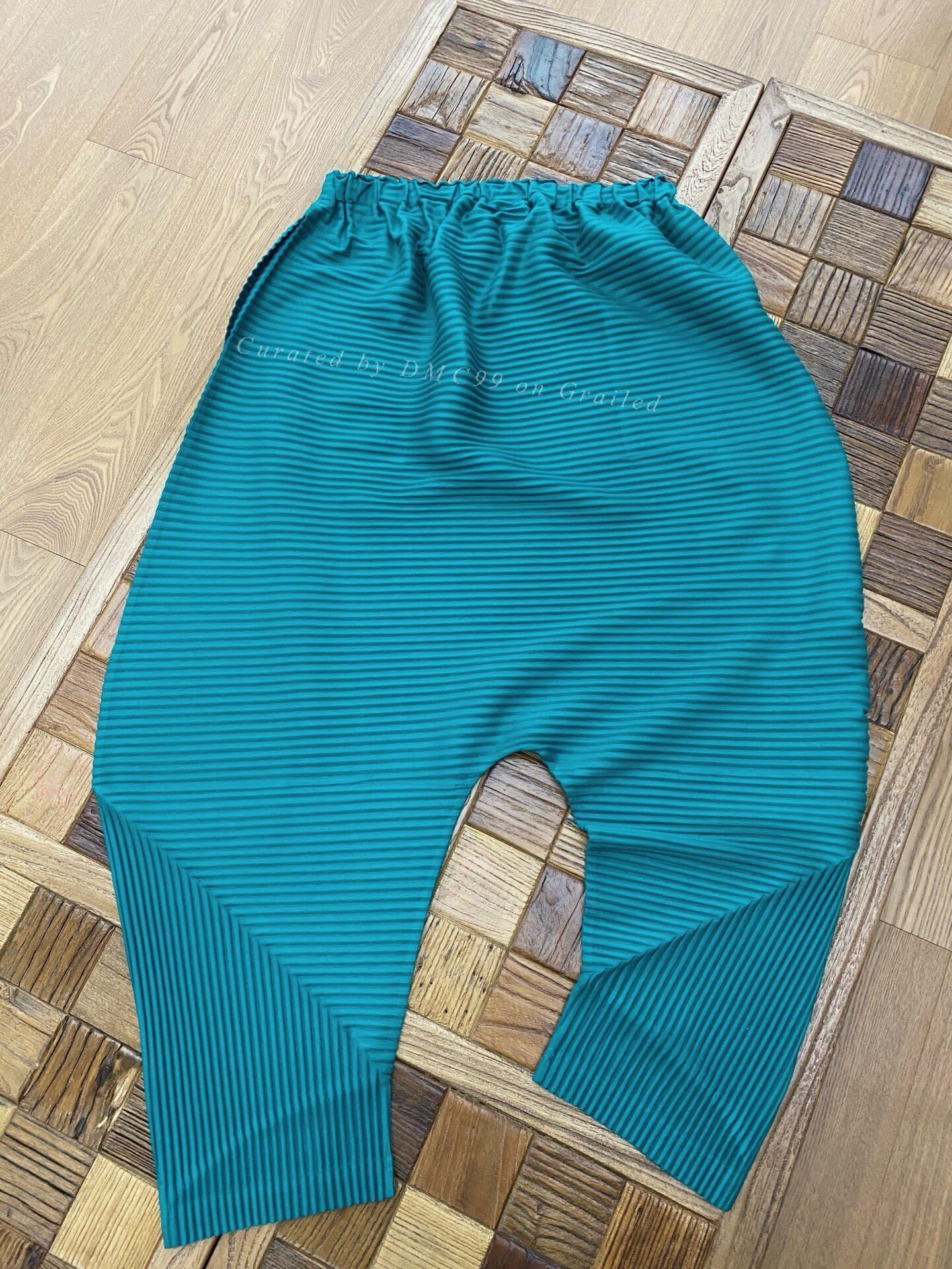Issey Miyake Issey Miyake ME Pleated Cropped Harem Pants Size 32" / US 10 / IT 46 - 2 Thumbnail