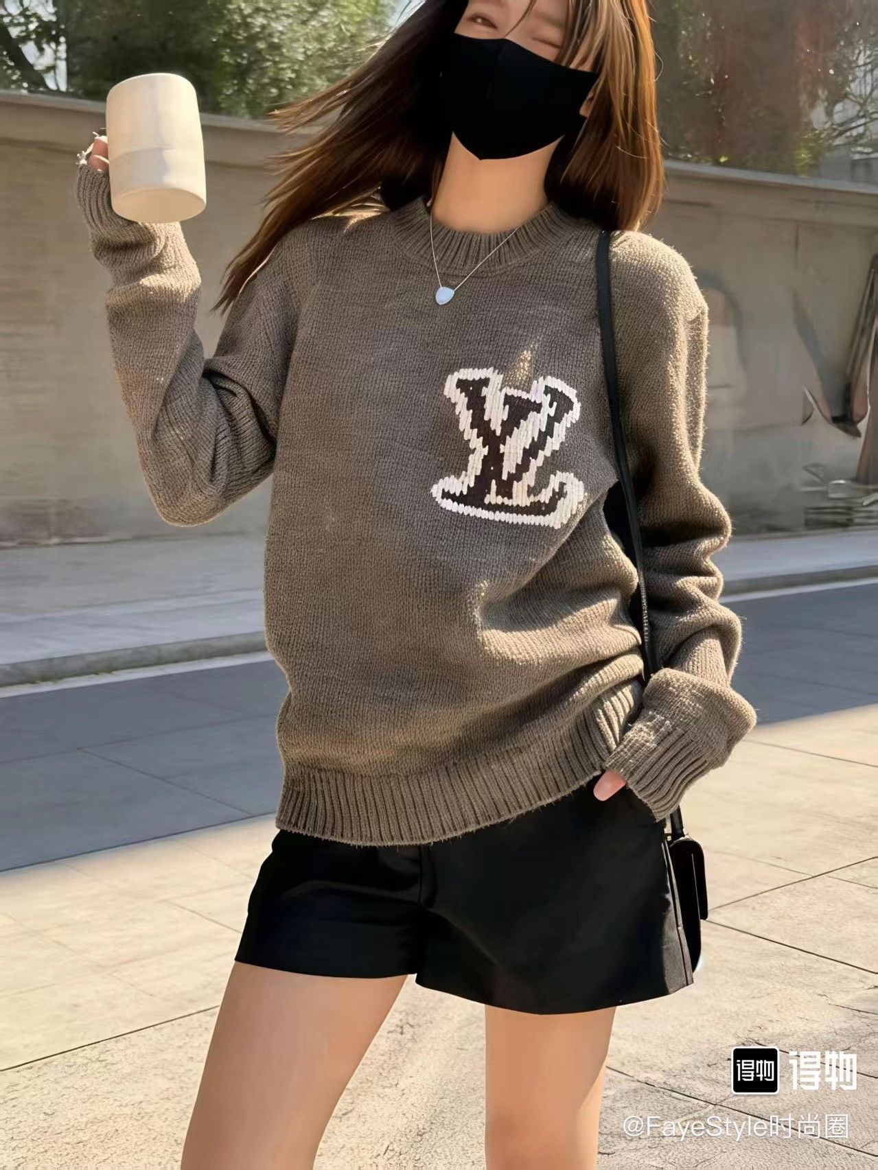 Louis Vuitton Louis Vuitton Show Slogan Sweater Coat Size US L / EU 52-54 / 3 - 8 Thumbnail