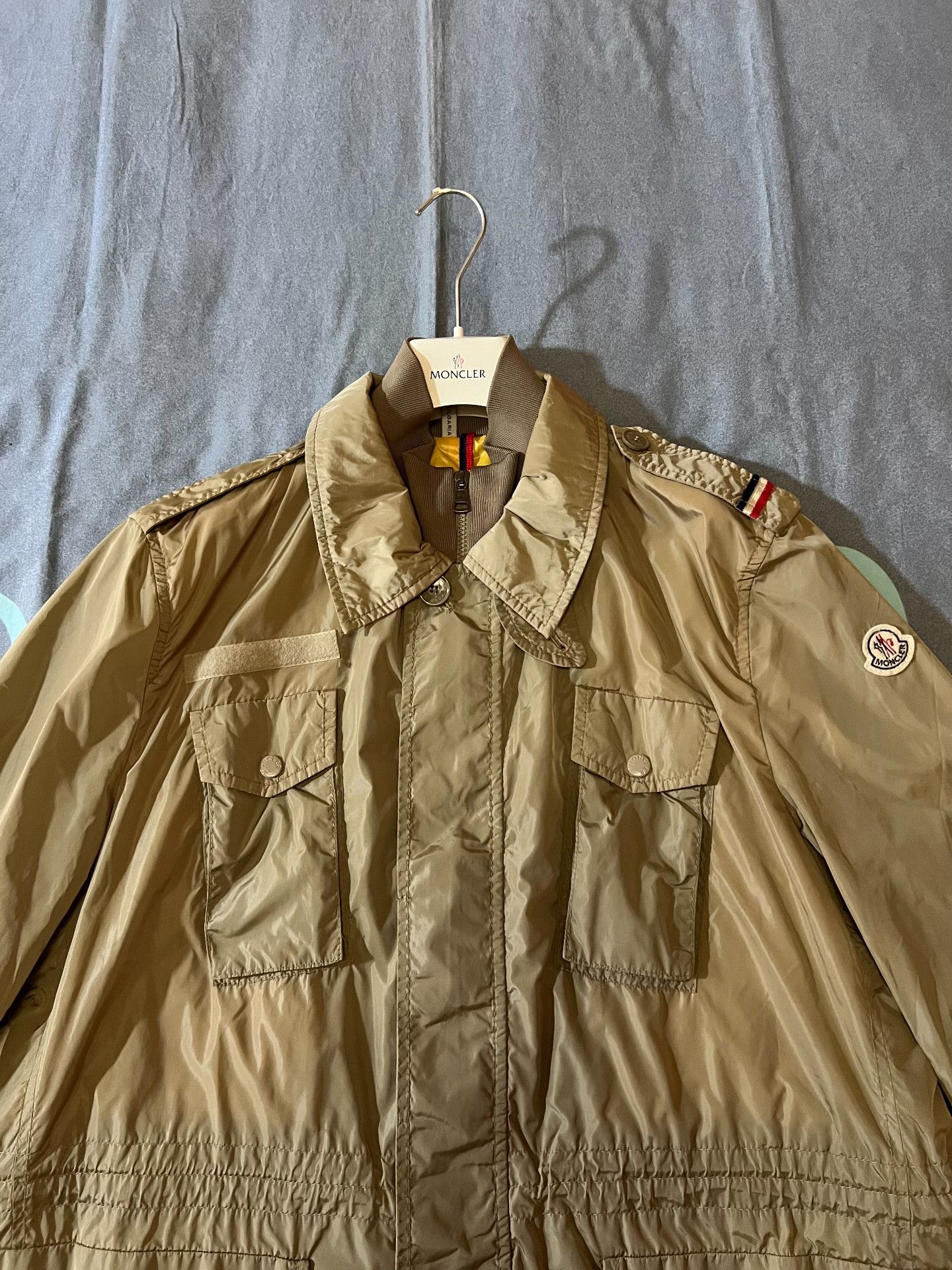 Moncler Moncler Stripe Shoulder Tab Thin Windbreaker Size US M / EU 48-50 / 2 - 2 Thumbnail