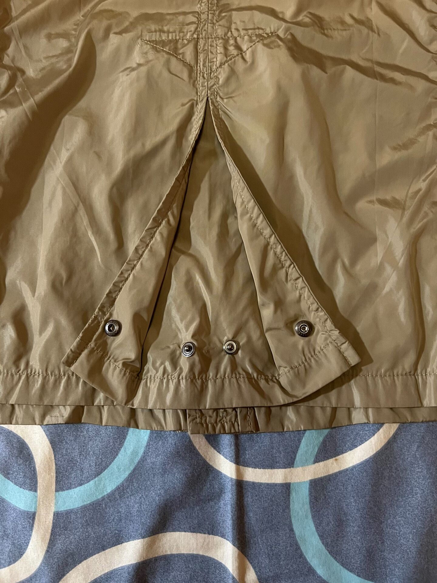 Moncler Moncler Stripe Shoulder Tab Thin Windbreaker Size US M / EU 48-50 / 2 - 7 Thumbnail