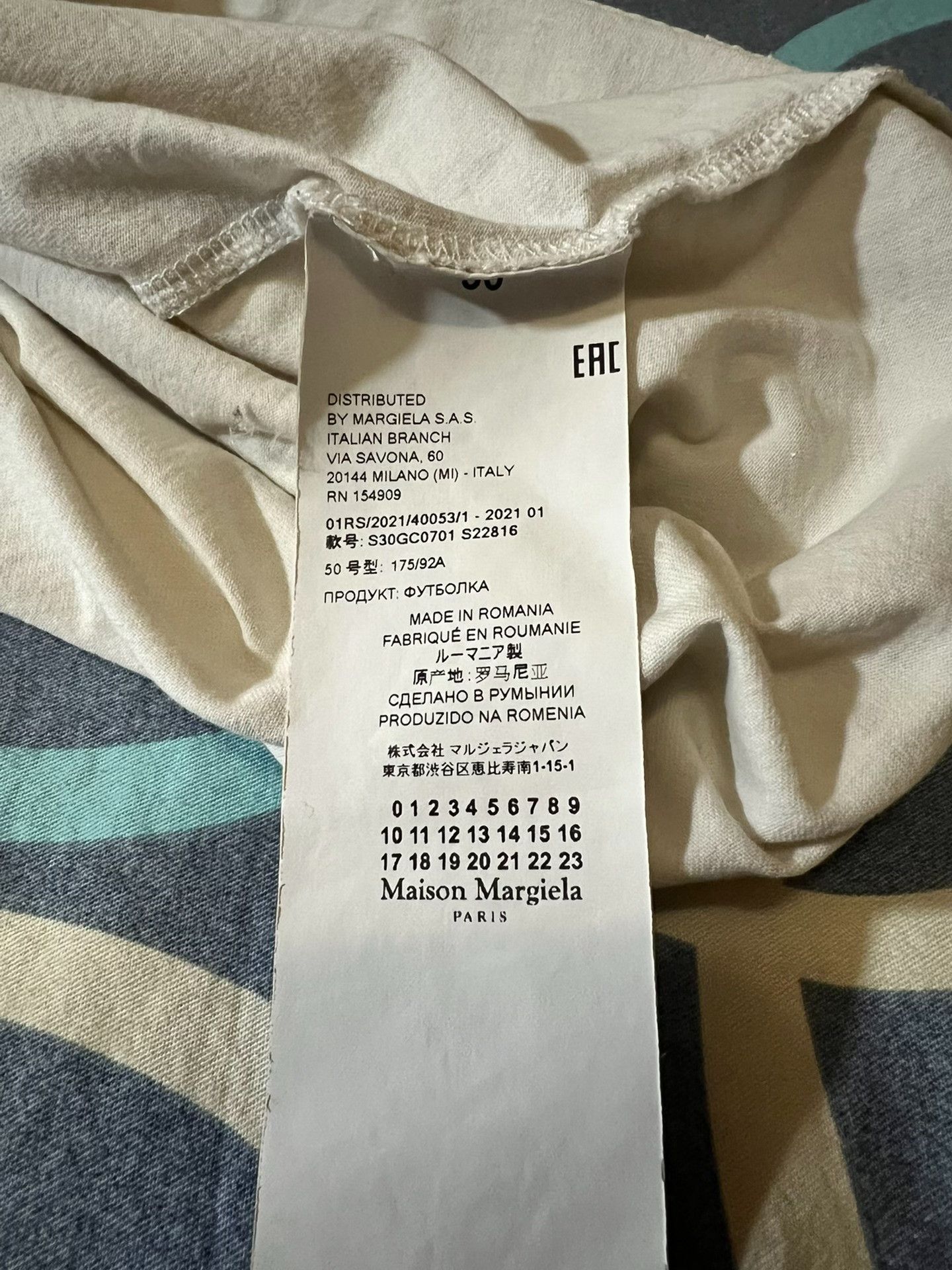 Maison Margiela Maison Margiela Reverse-Embroidered Slogan T-shirt Size US M / EU 48-50 / 2 - 6 Thumbnail