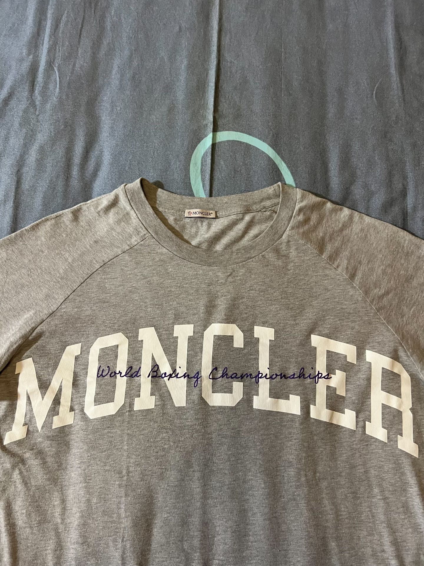 Moncler Moncler Slogan Embroidery Print T-shirt Size US L / EU 52-54 / 3 - 2 Thumbnail