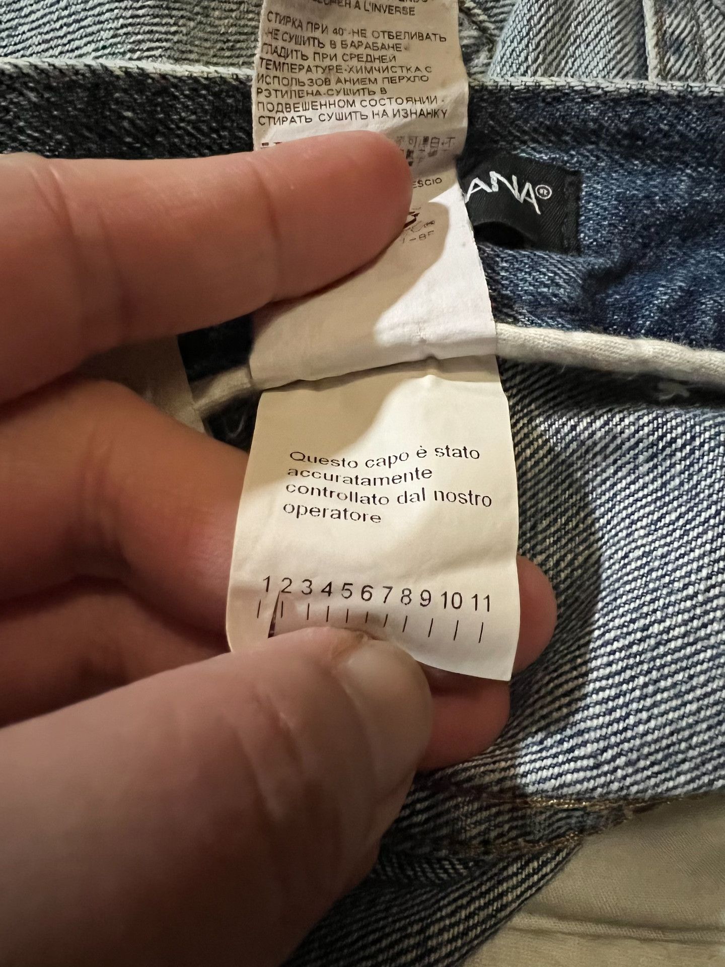 Dolce & Gabbana Dolce & Gabbana Metal Logo Denim Pants Size US 34 / EU 50 - 8 Thumbnail