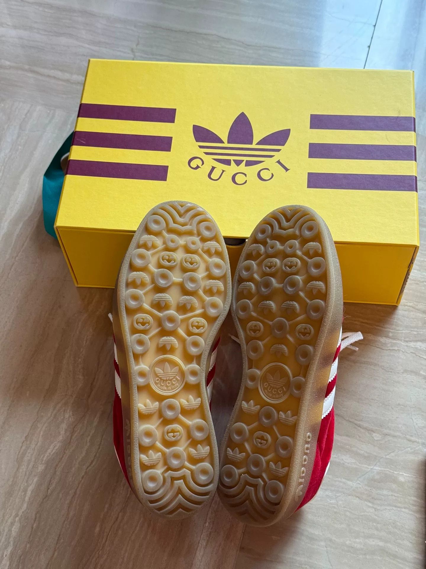 Gucci GUCCI x adidas Gazelle Women's Velvet Shoes Size US 7 / IT 37 - 6 Thumbnail