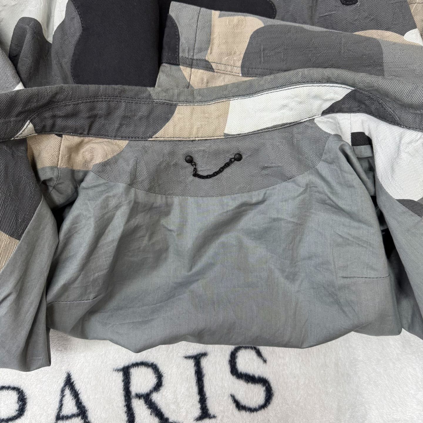 Louis Vuitton LV Black White Camouflage Denim Jacket Size US M / EU 48-50 / 2 - 5 Thumbnail