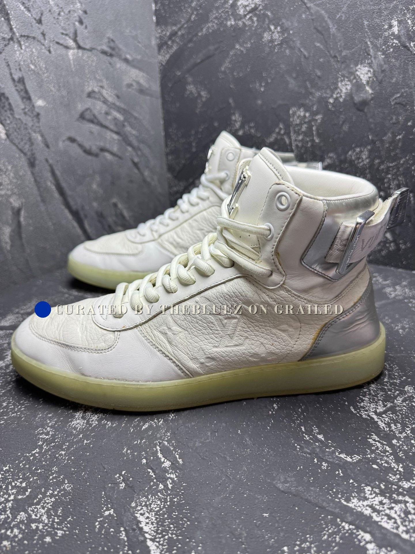 Louis Vuitton Louis Vuitton Rivoli Silver High-Top Sneakers Size US 7.5 / EU 40-41 - 2 Thumbnail
