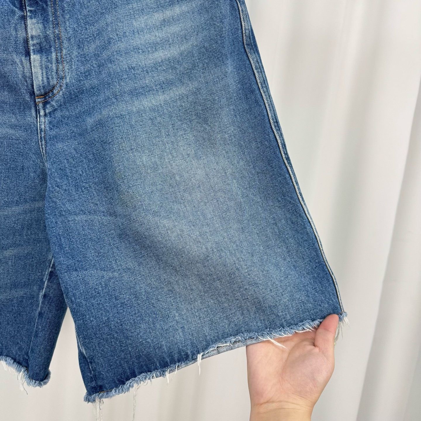 Maison Margiela Maison Margiela Distressed Denim Shorts Size US 32 / EU 48 - 4 Thumbnail
