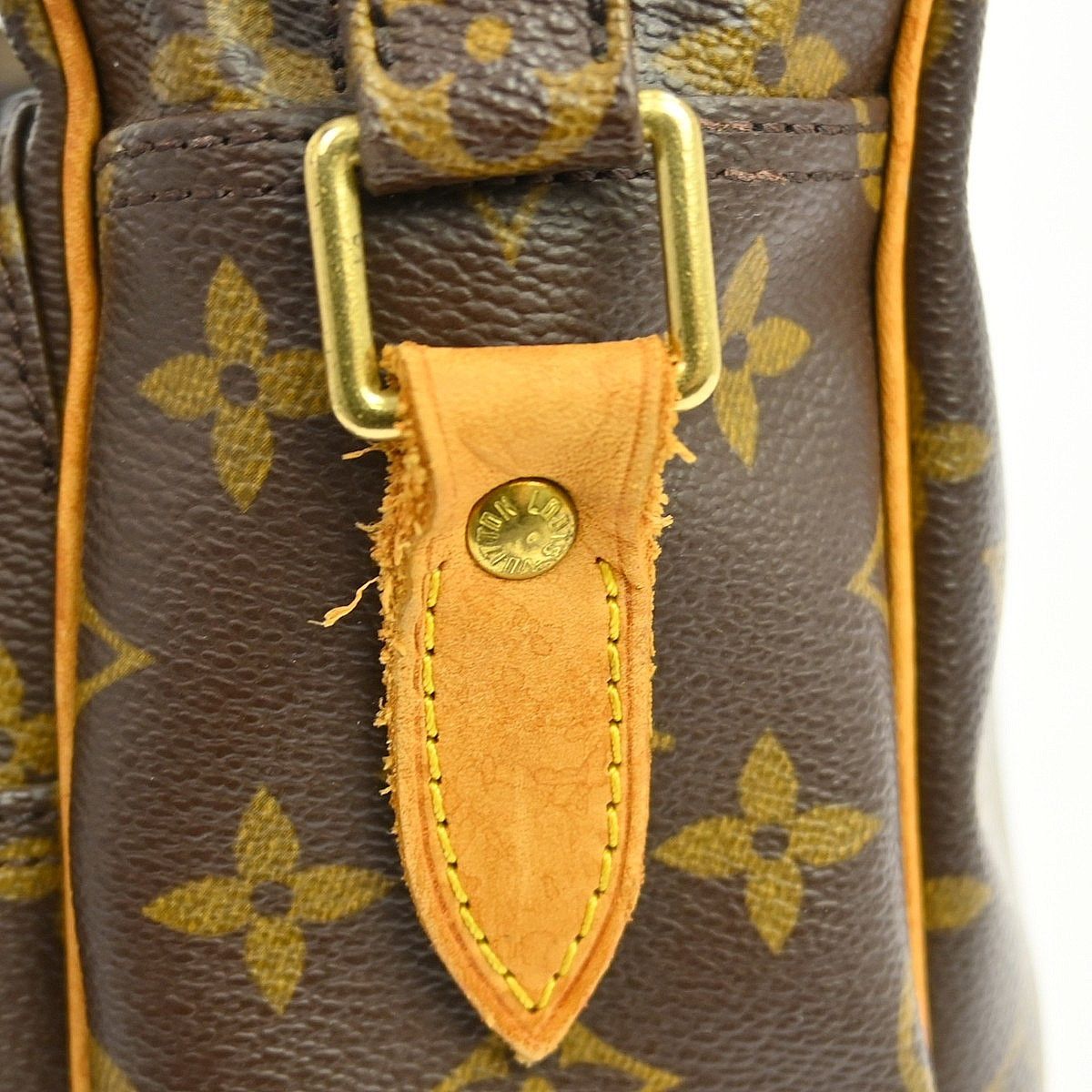 Louis Vuitton Louis Vuitton Nil Messenger Bag Monogram Canvas Size ONE SIZE - 11 Thumbnail