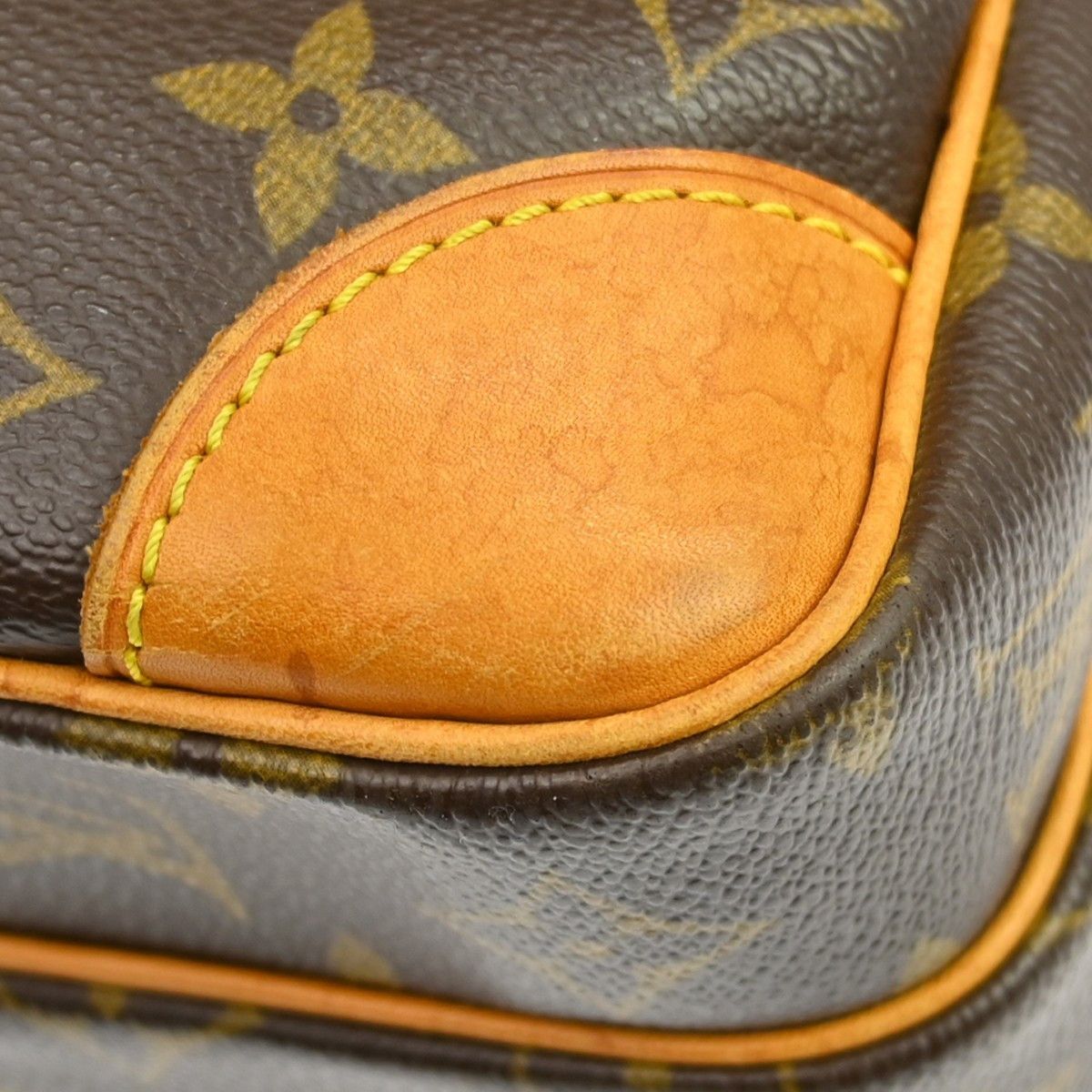 Louis Vuitton Louis Vuitton Nil Messenger Bag Monogram Canvas Size ONE SIZE - 7 Thumbnail