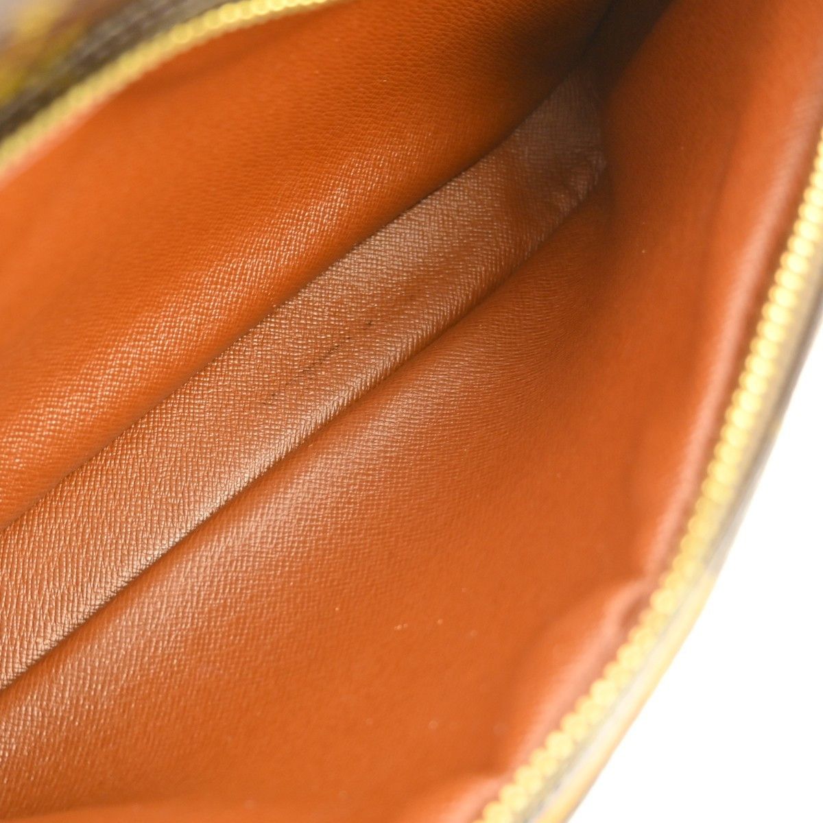 Louis Vuitton Louis Vuitton Nil Messenger Bag Monogram Canvas Size ONE SIZE - 3 Thumbnail