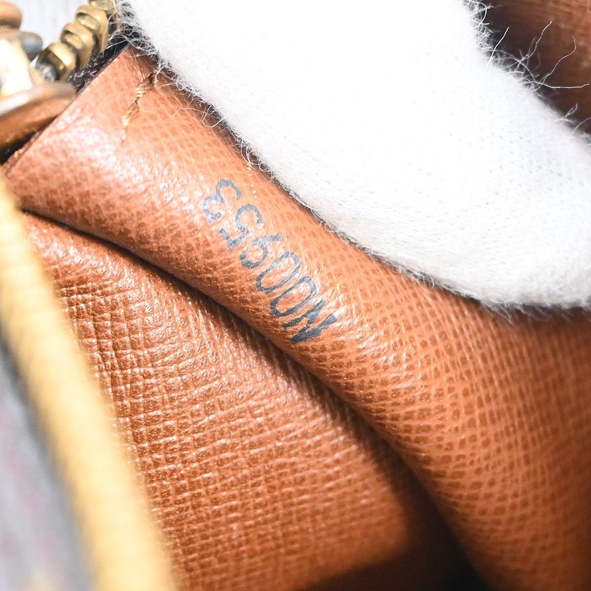 Louis Vuitton Louis Vuitton Papillon Handbag Monogram Canvas Size ONE SIZE - 5 Thumbnail