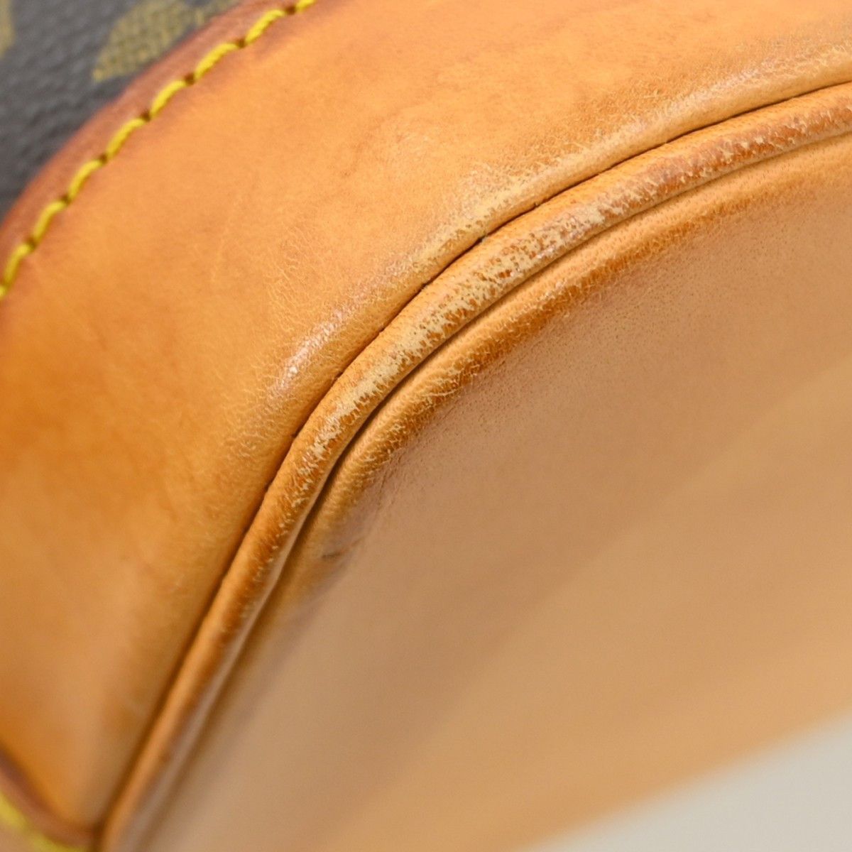 Louis Vuitton Louis Vuitton Alma Handbag Monogram Canvas Size ONE SIZE - 10 Thumbnail