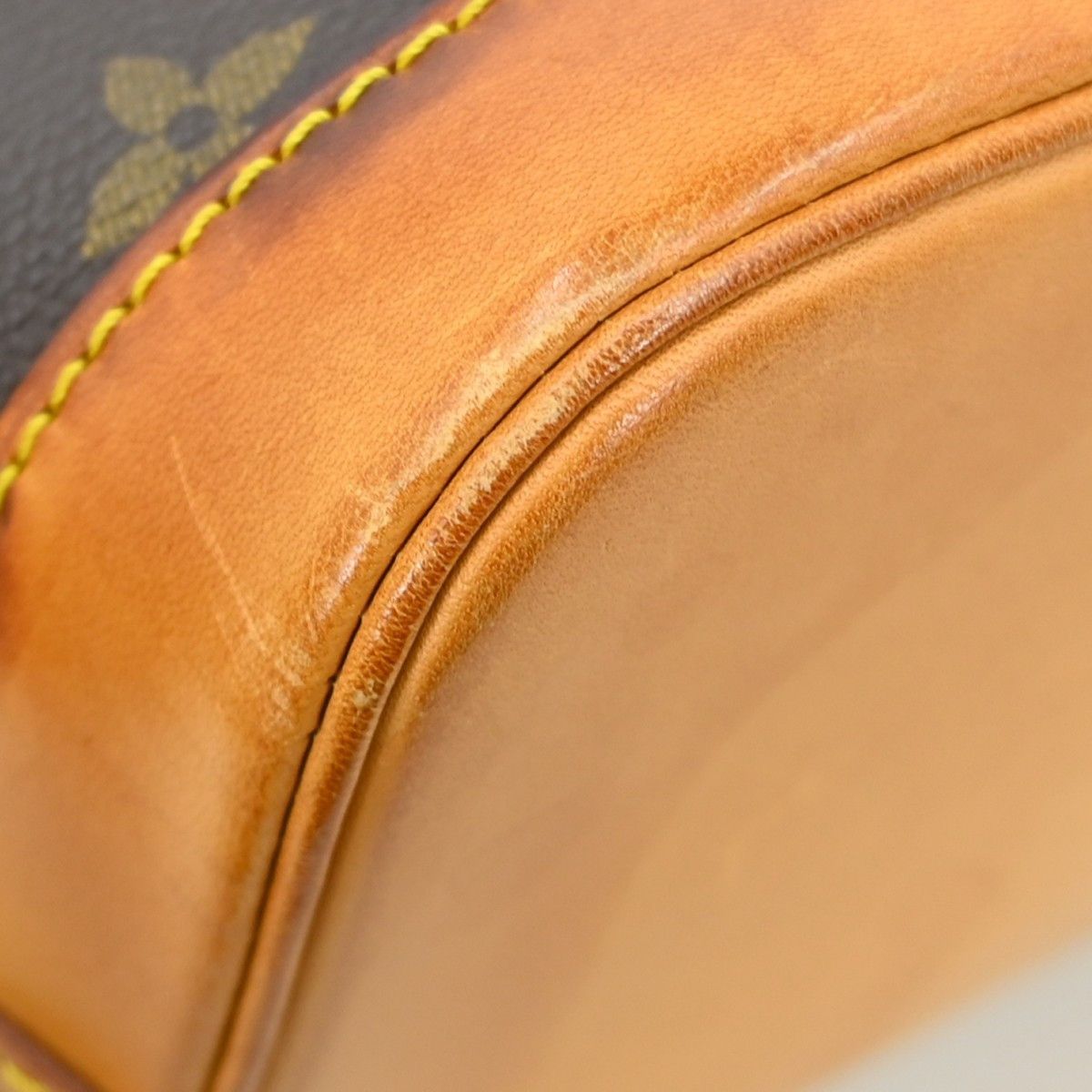 Louis Vuitton Louis Vuitton Alma Handbag Monogram Canvas Size ONE SIZE - 8 Thumbnail