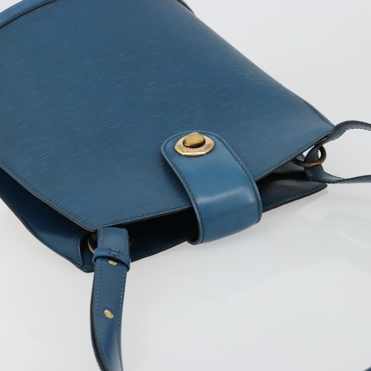 Louis Vuitton Louis Vuitton Cluny Epi Leather Size ONE SIZE - 17 Thumbnail