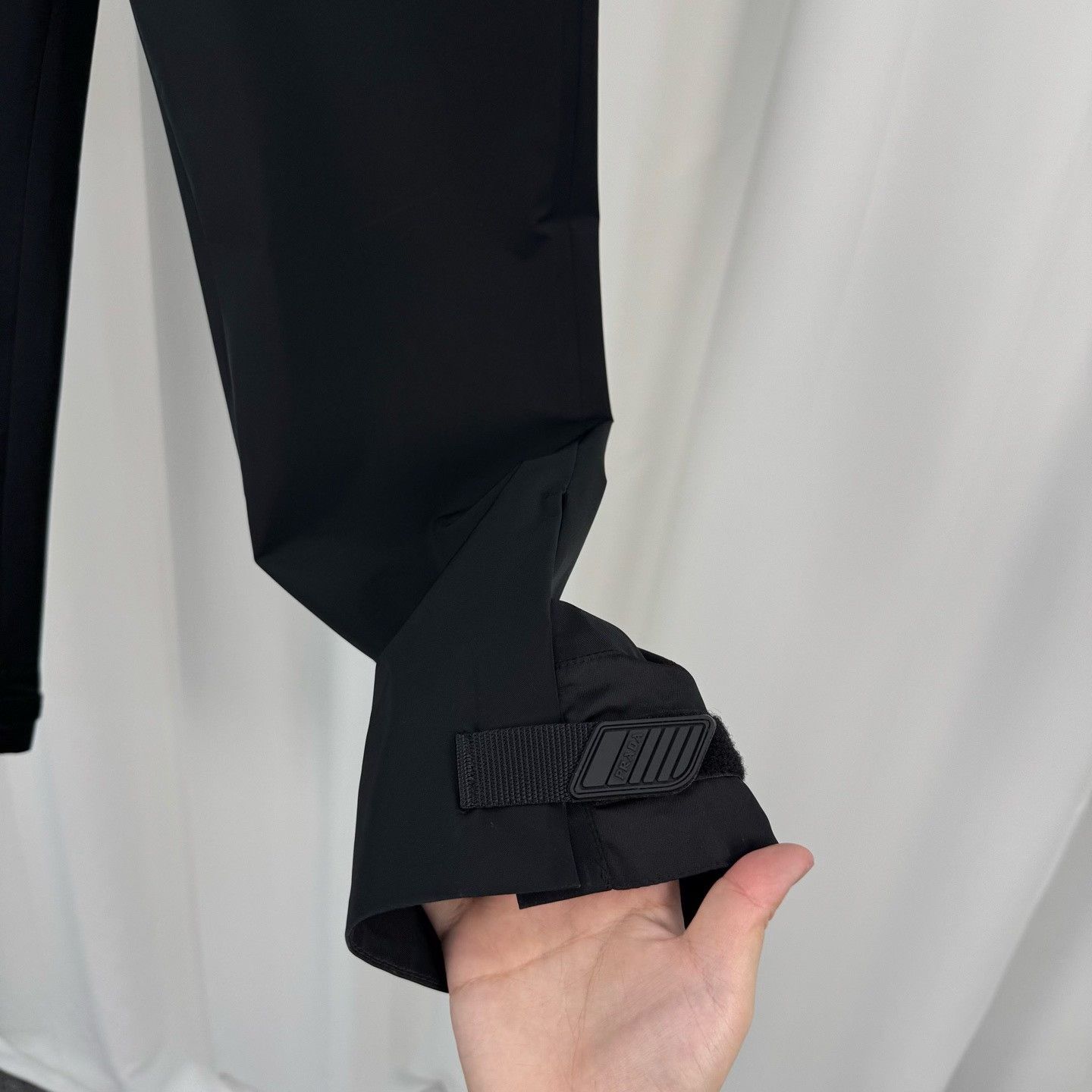 Prada Prada Nylon Casual Trousers Size US 32 / EU 48 - 4 Thumbnail