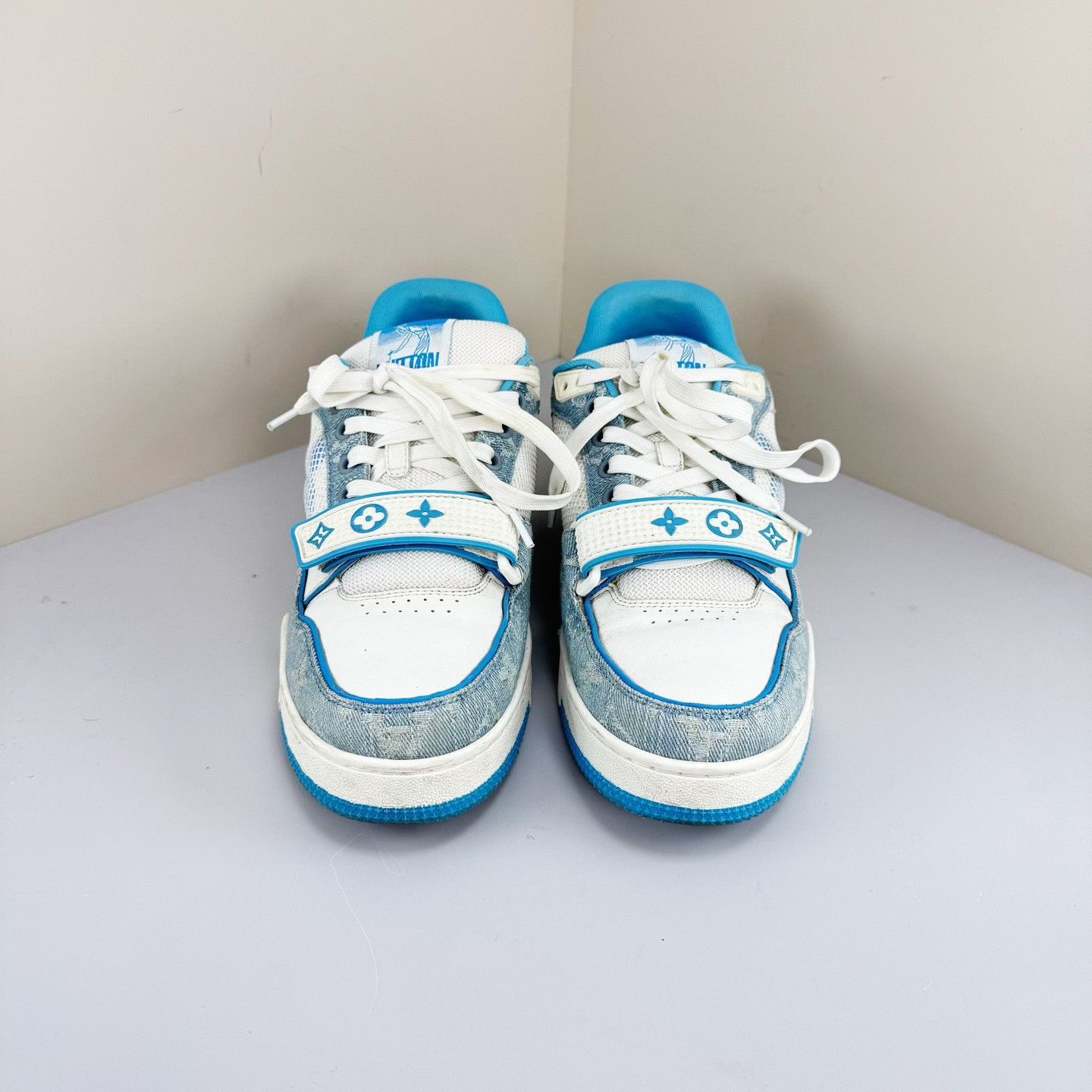Louis Vuitton Louis Vuitton White Blue Trainer Sneakers Size US 7 / EU 40 - 2 Thumbnail