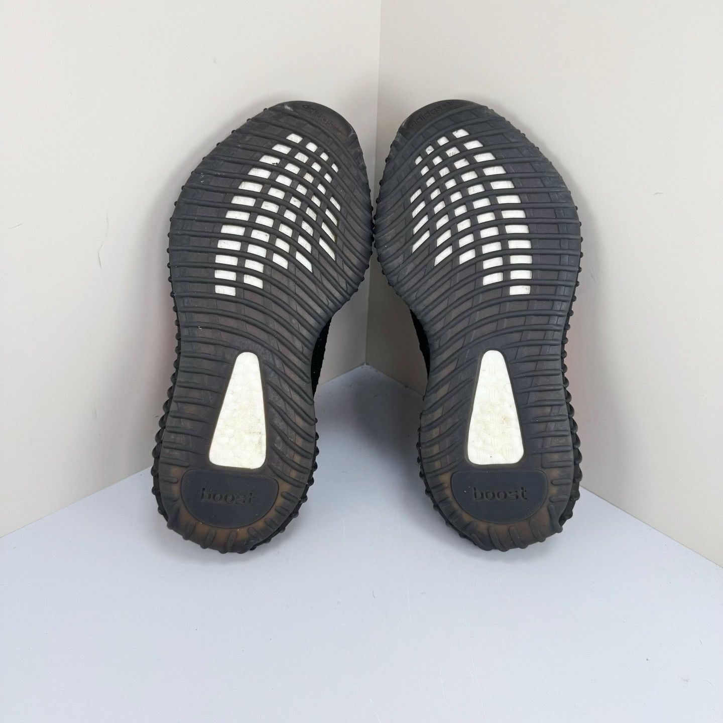 Yeezy Adidas Yeezy 350v2 Black Pink Size US 7.5 / IT 37.5 - 5 Thumbnail