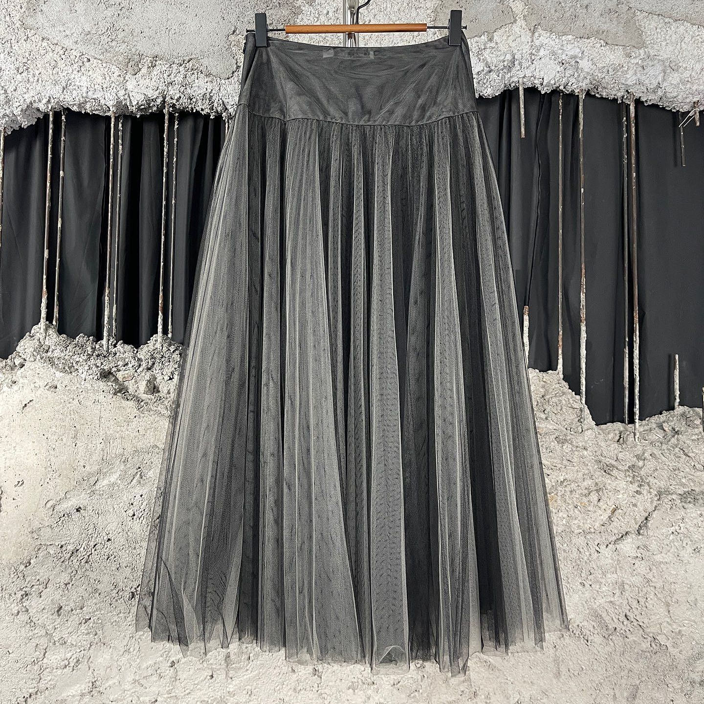 Dior Dior Tulle Midi Skirt Size 34 Size 25" / US 0 / IT 36 - 2 Thumbnail