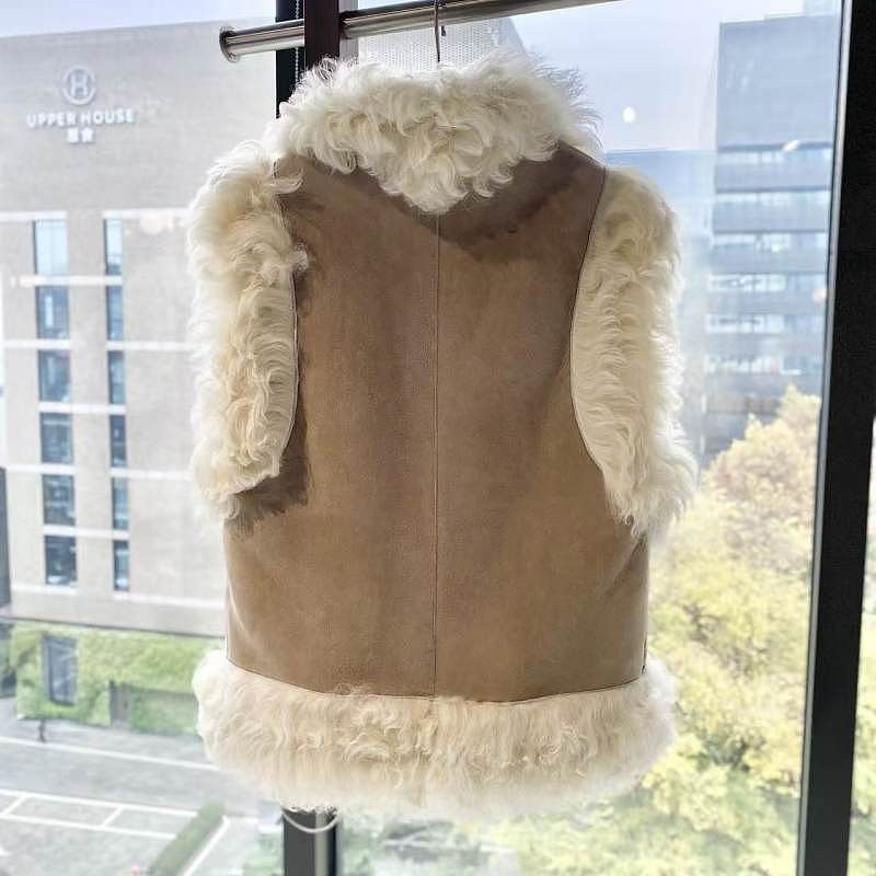 Dior Dior Lamb Fur Shearling Vest Size 38 Size S / US 4 / IT 40 - 2 Thumbnail