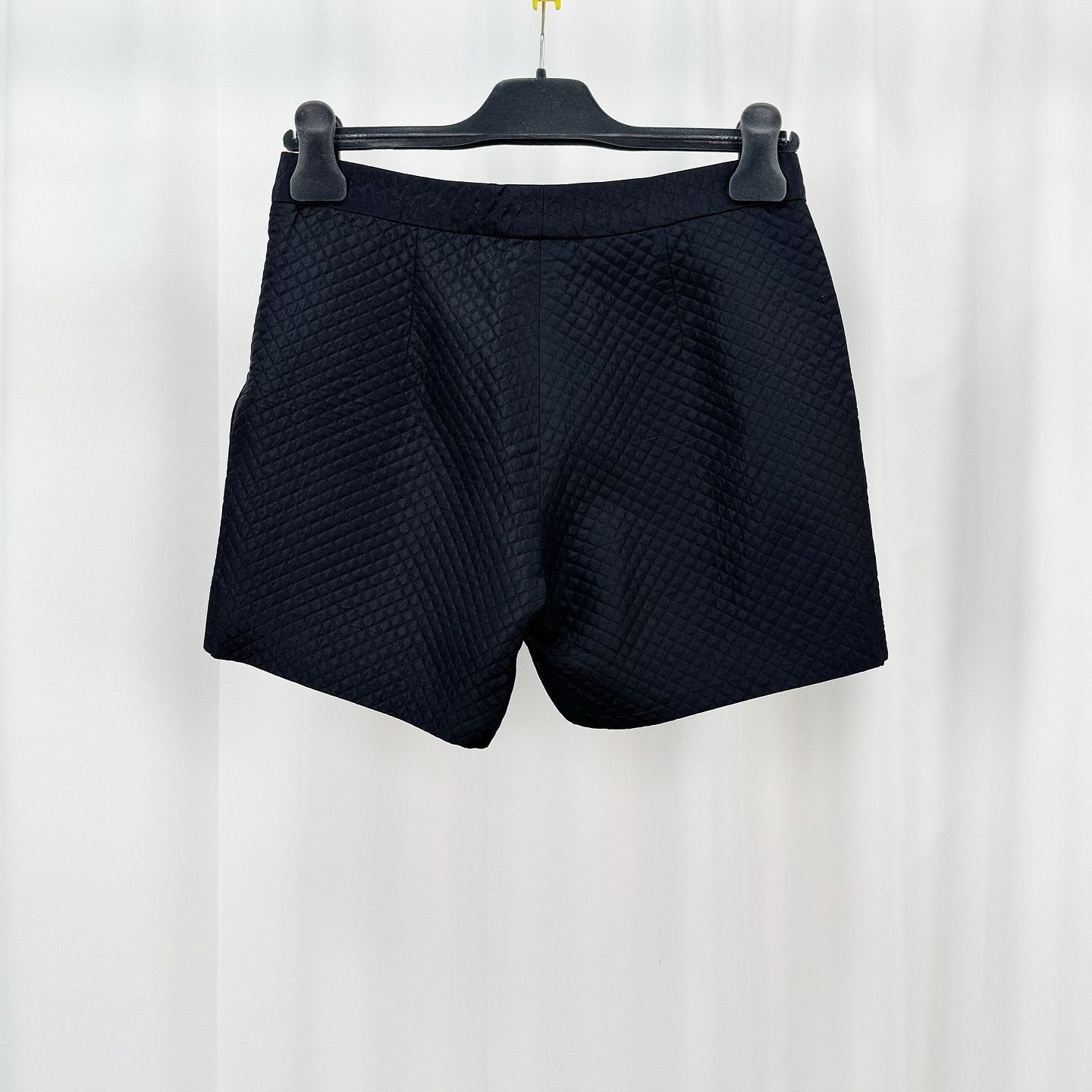 Dior Dior Quilted Shorts Size 36 Size 26" / US 2 / IT 38 - 2 Thumbnail