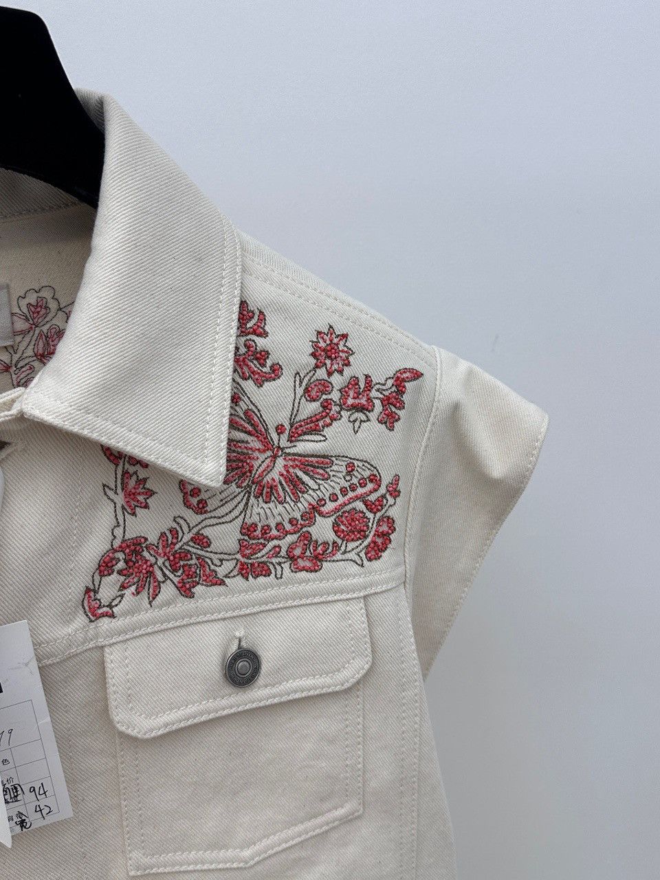 Dior Dior Butterfly Embroidery Vest Size 34 Size XS / US 0-2 / IT 36-38 - 6 Thumbnail