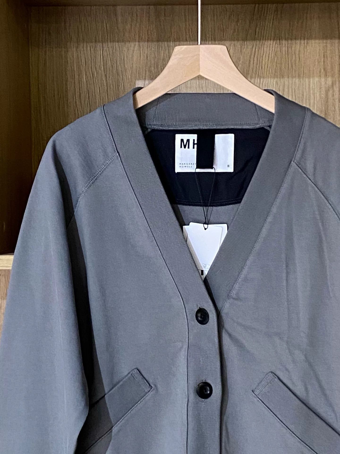 MHI MHL Gray V-neck Cardigan M Size US M / EU 48-50 / 2 - 4 Thumbnail