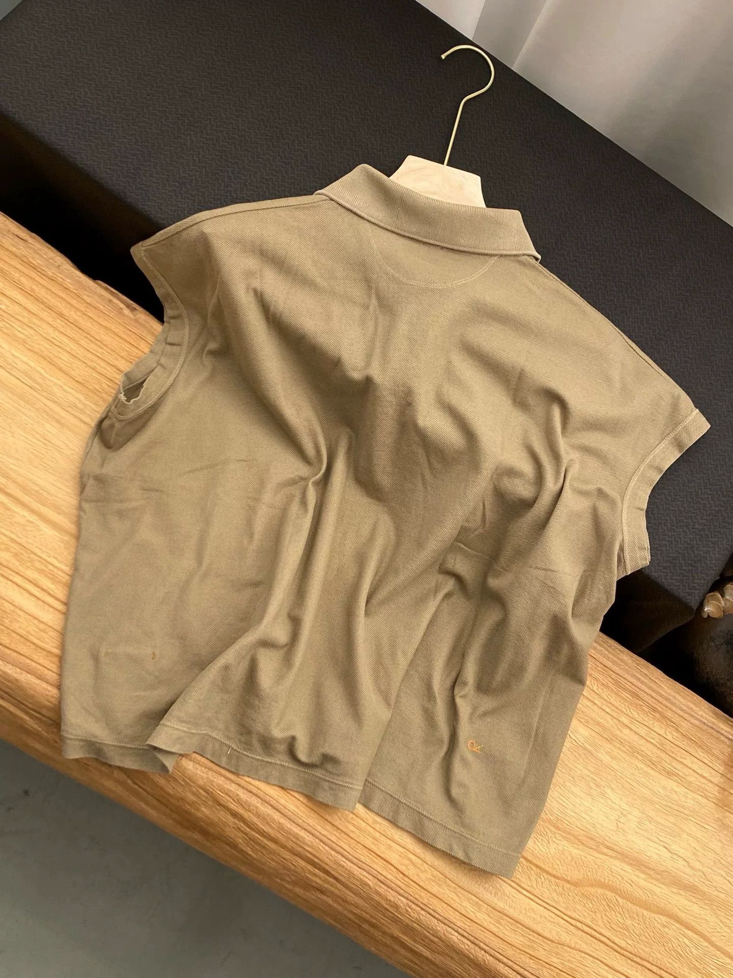 45rpm 45R Dark Green Sleeveless Drop-Shoulder T-Shirt Size M / US 6-8 / IT 42-44 - 3 Thumbnail