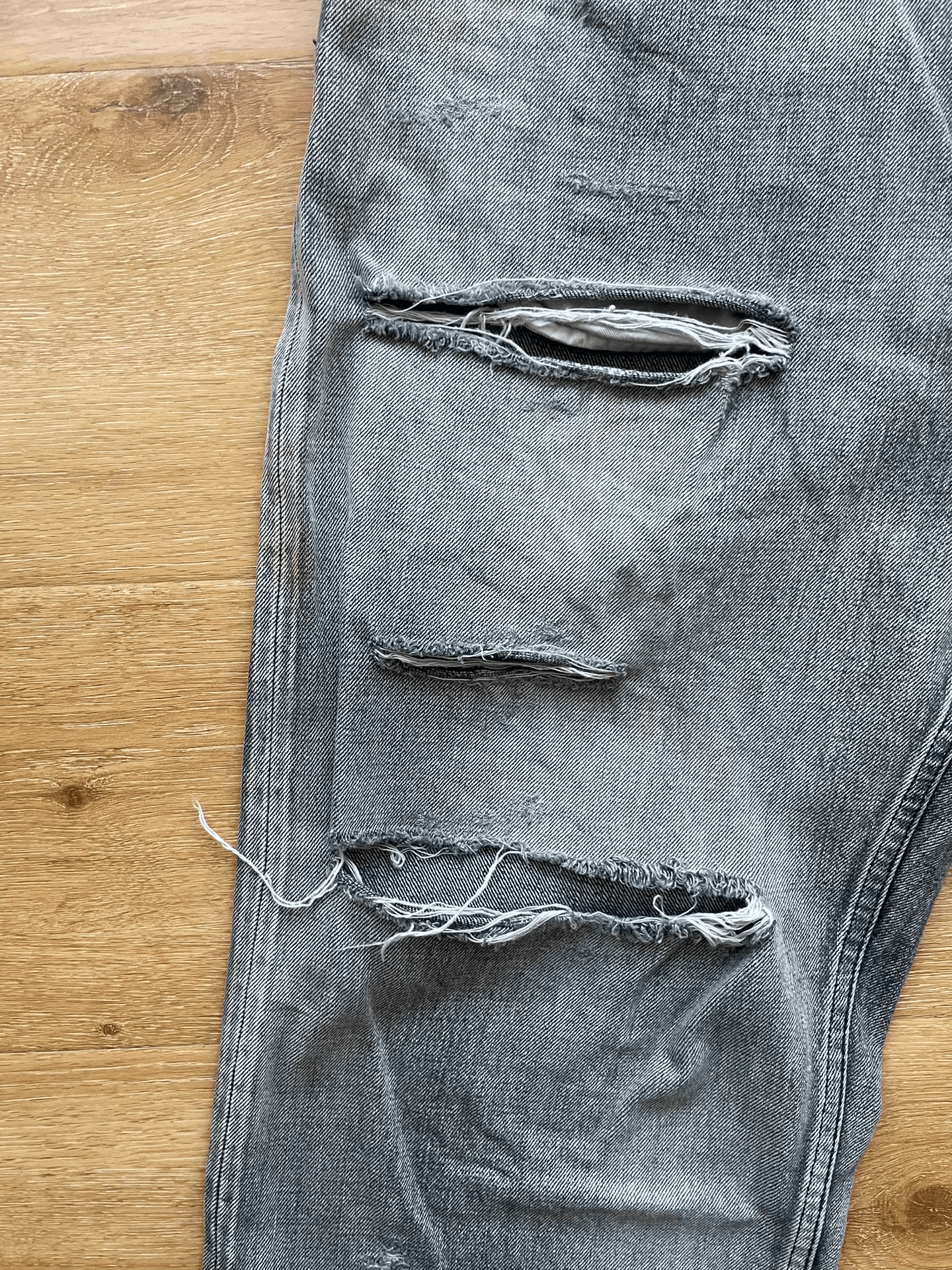 Other Ancellm Distressed Gray Jeans Size US 26 / EU 42 - 3 Thumbnail