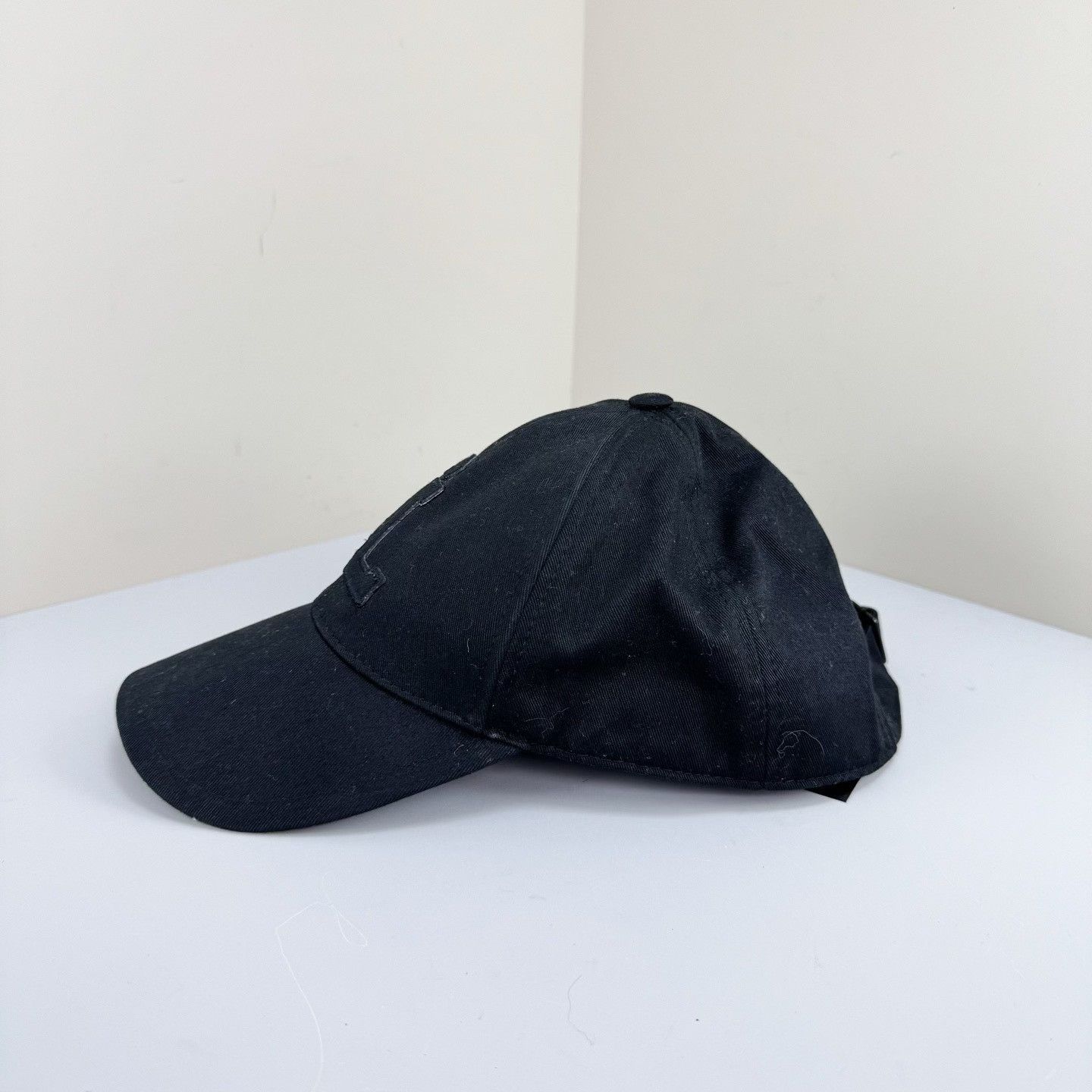 Saint Laurent Paris Saint Laurent Embroidered Letter Hat Size ONE SIZE - 2 Thumbnail