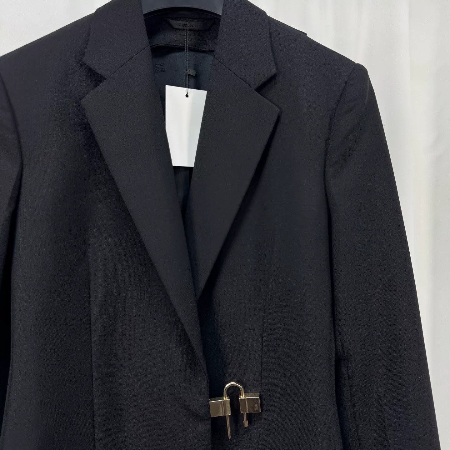 Givenchy Givenchy Metal Clasp Blazer Size XS / US 0-2 / IT 36-38 - 3 Thumbnail