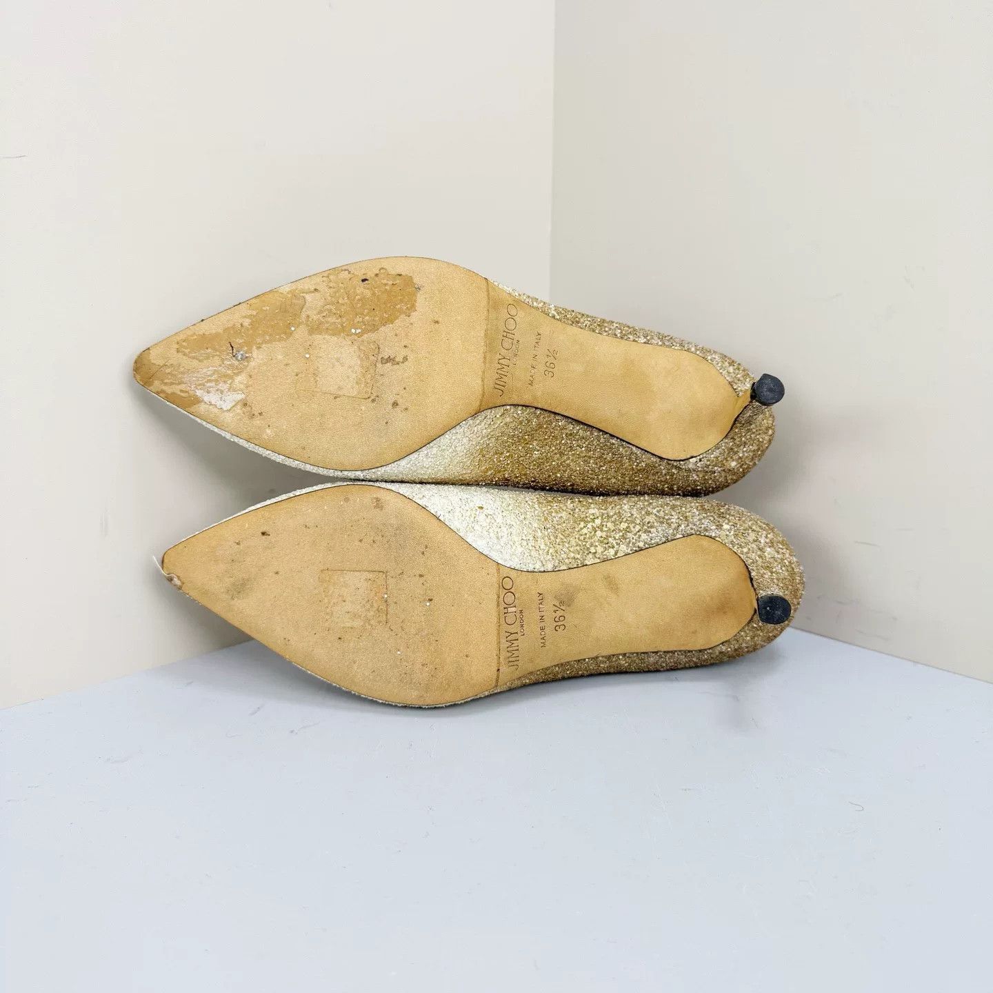 Jimmy Choo Jimmy Choo Platinum-Gold Sequin Heels Size US 5.5 / IT 35.5 - 5 Thumbnail