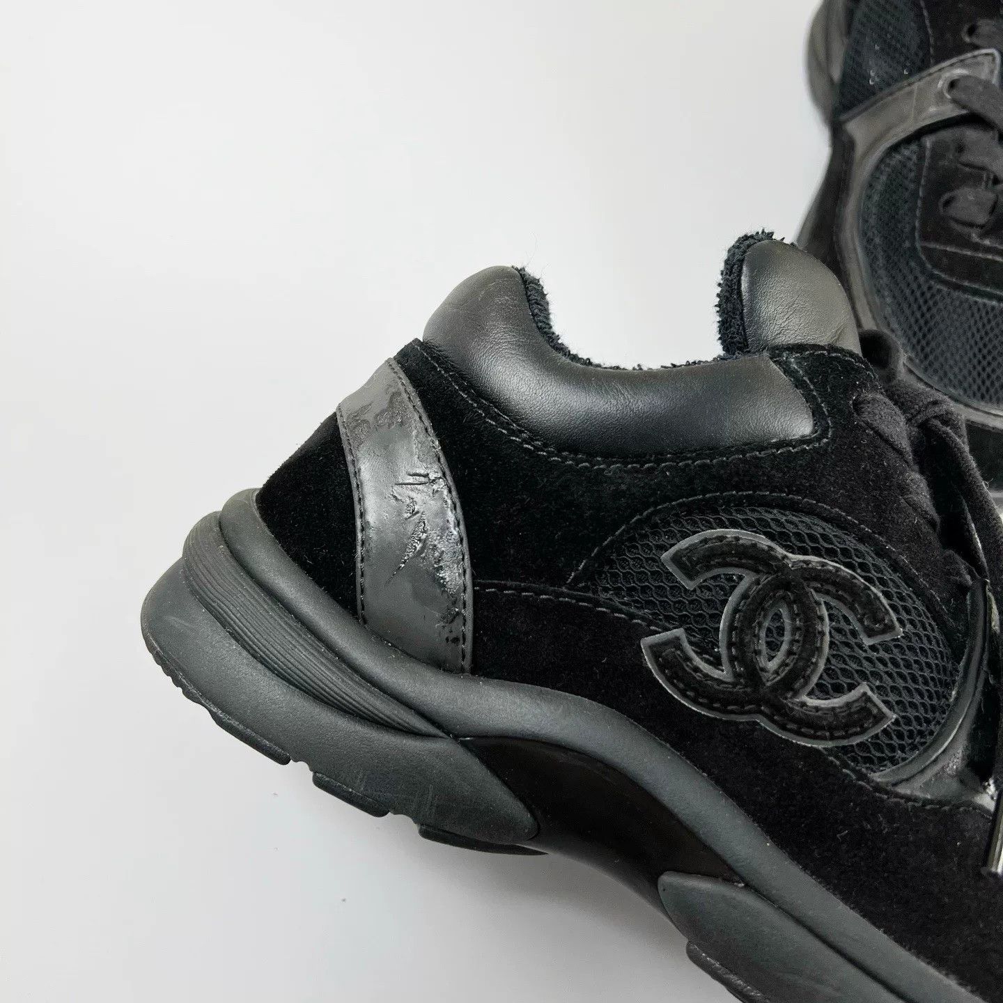 Chanel Chanel Black Suede Double C Sneakers Size US 6 / IT 36 - 6 Thumbnail
